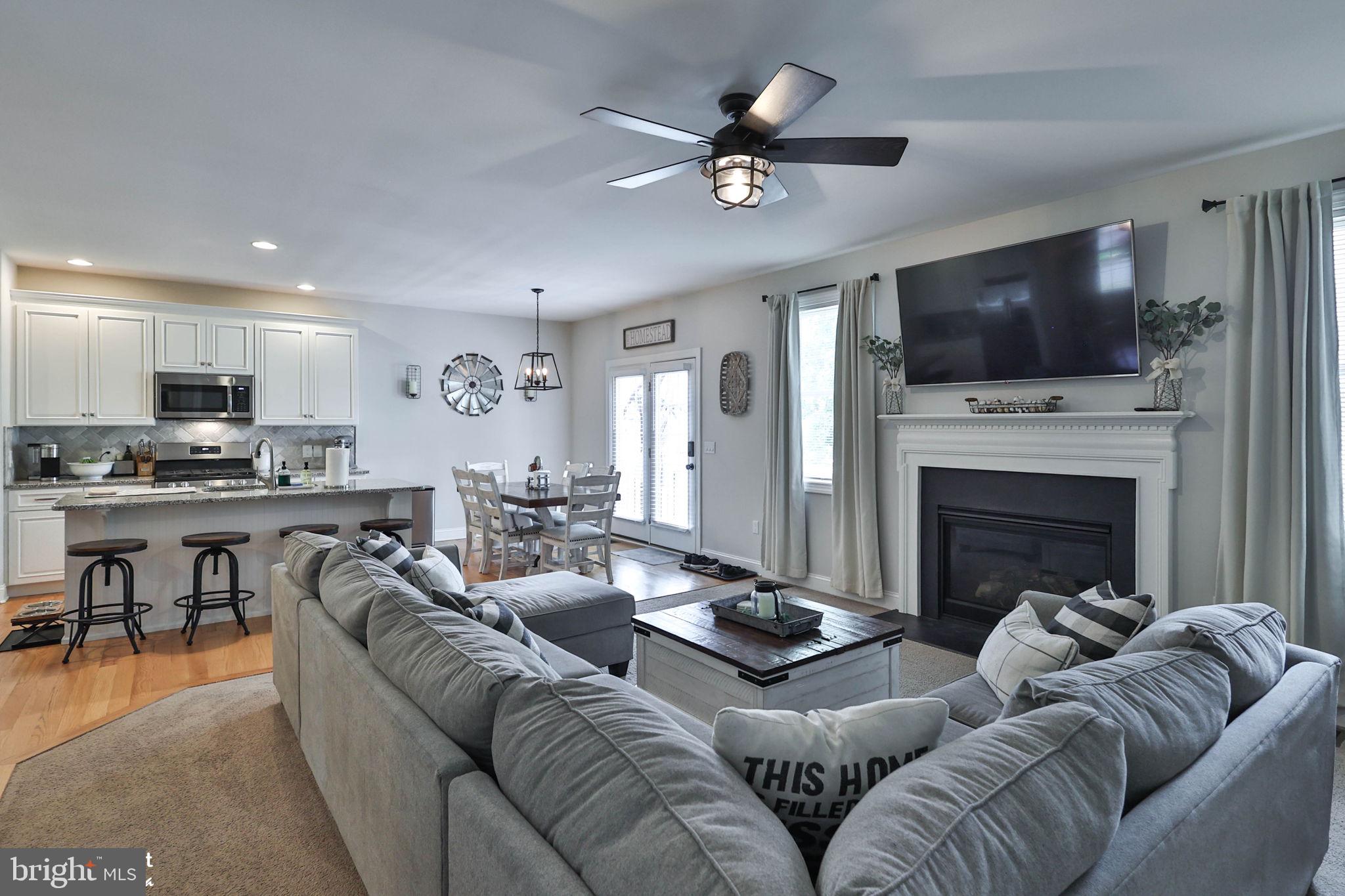 TREETOP ESTATES - Residential