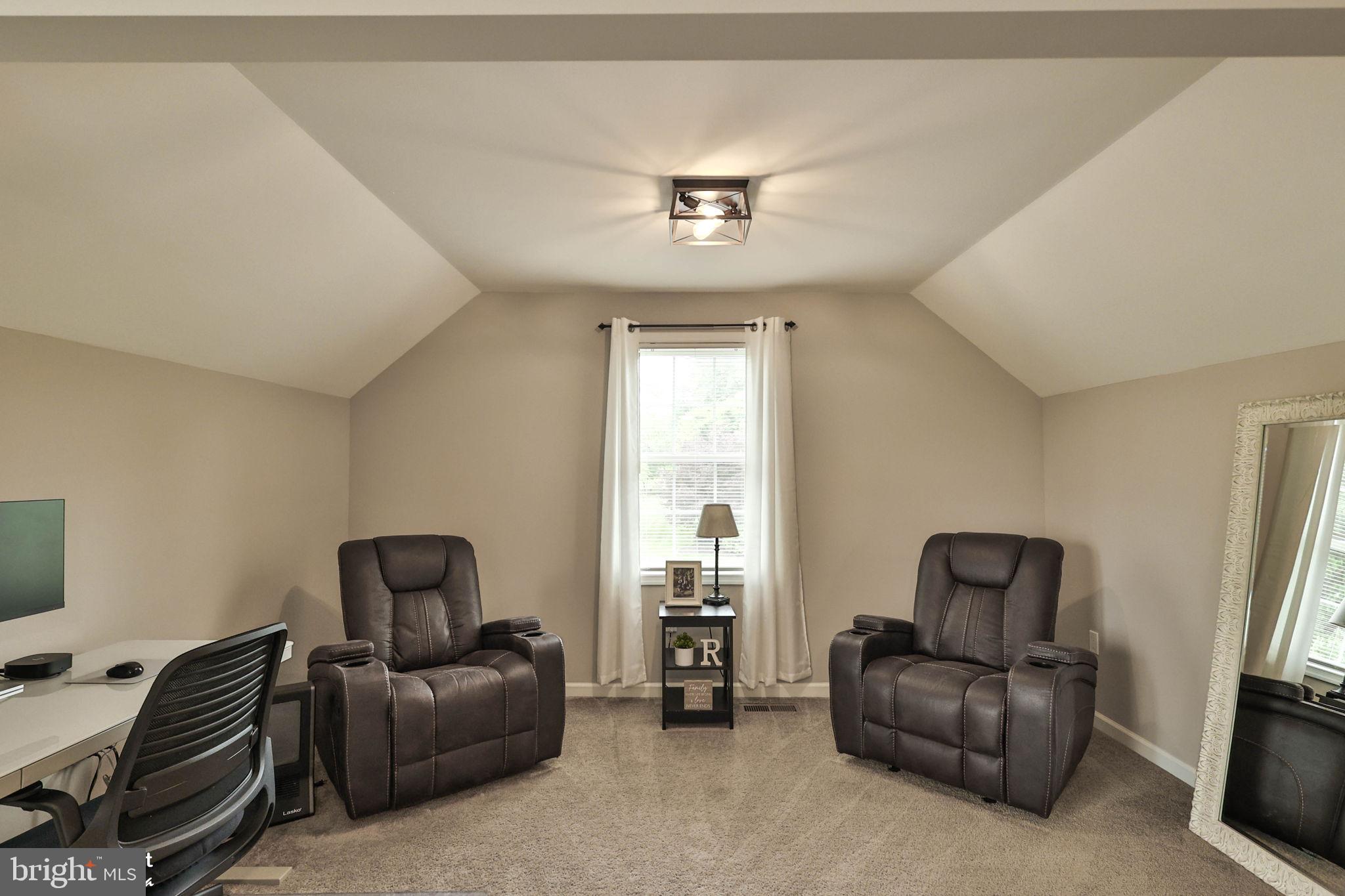 TREETOP ESTATES - Residential