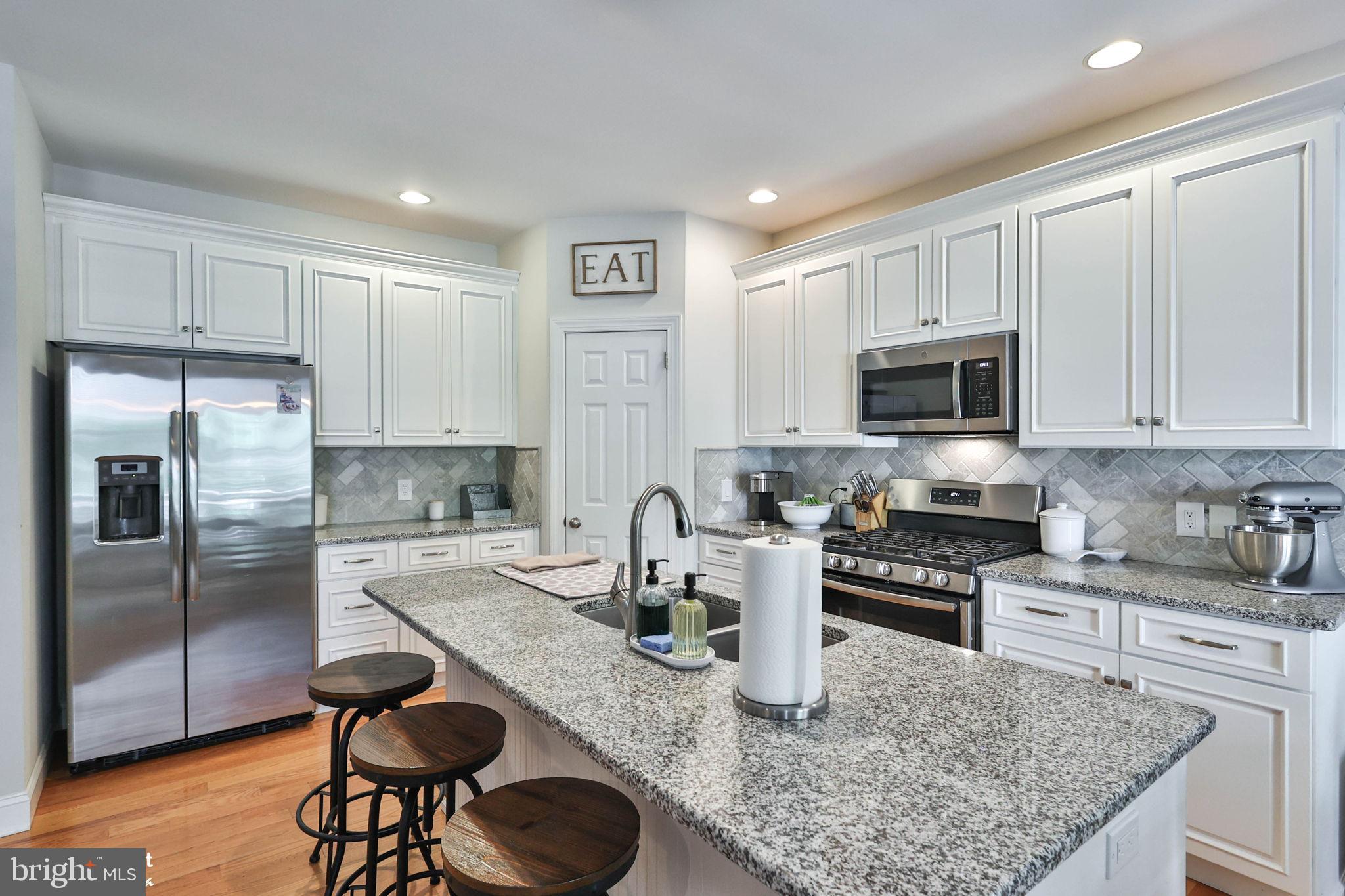 TREETOP ESTATES - Residential