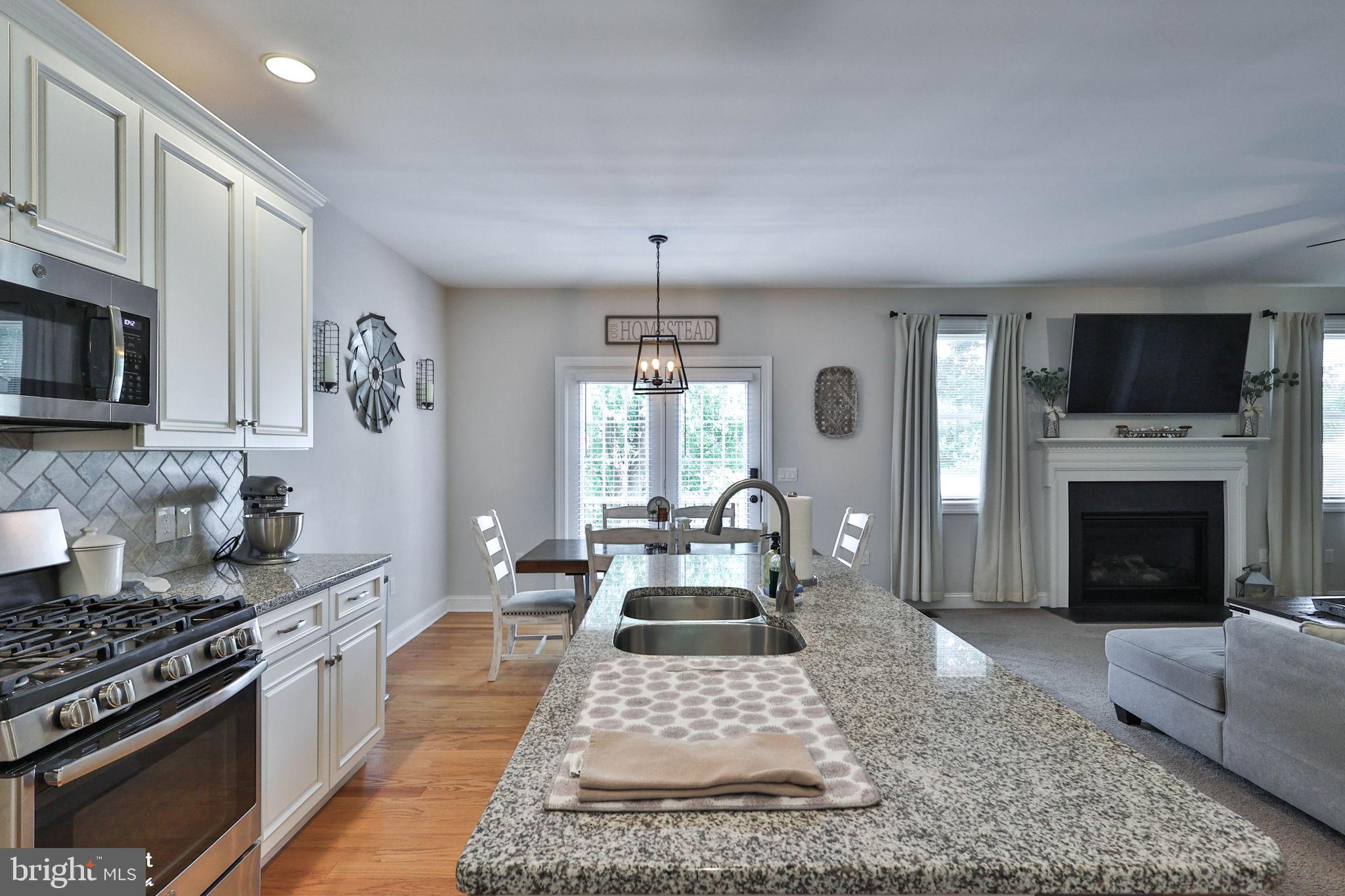 TREETOP ESTATES - Residential