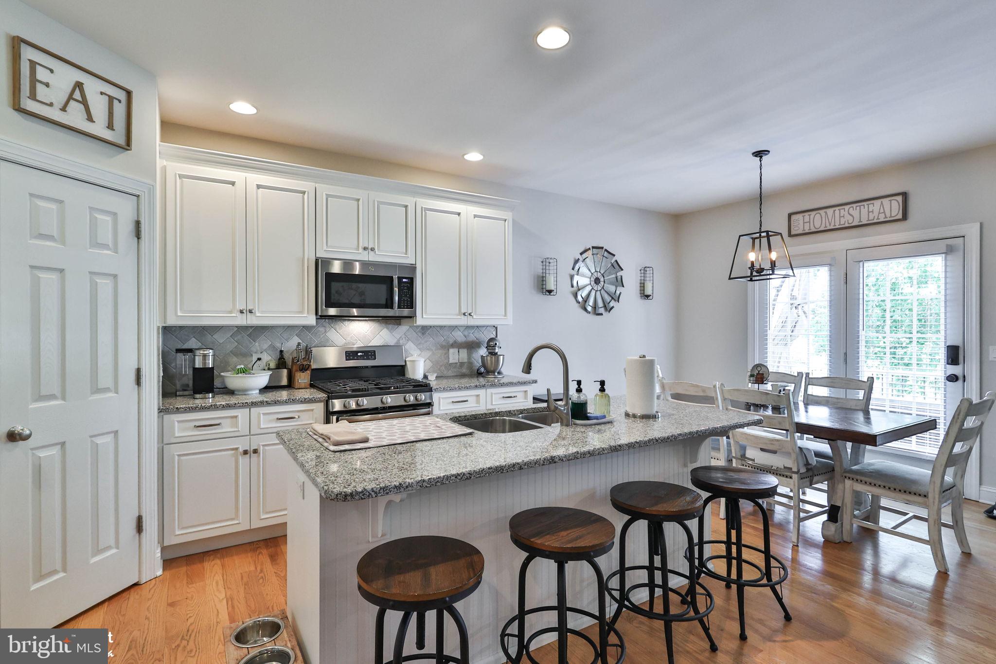 TREETOP ESTATES - Residential