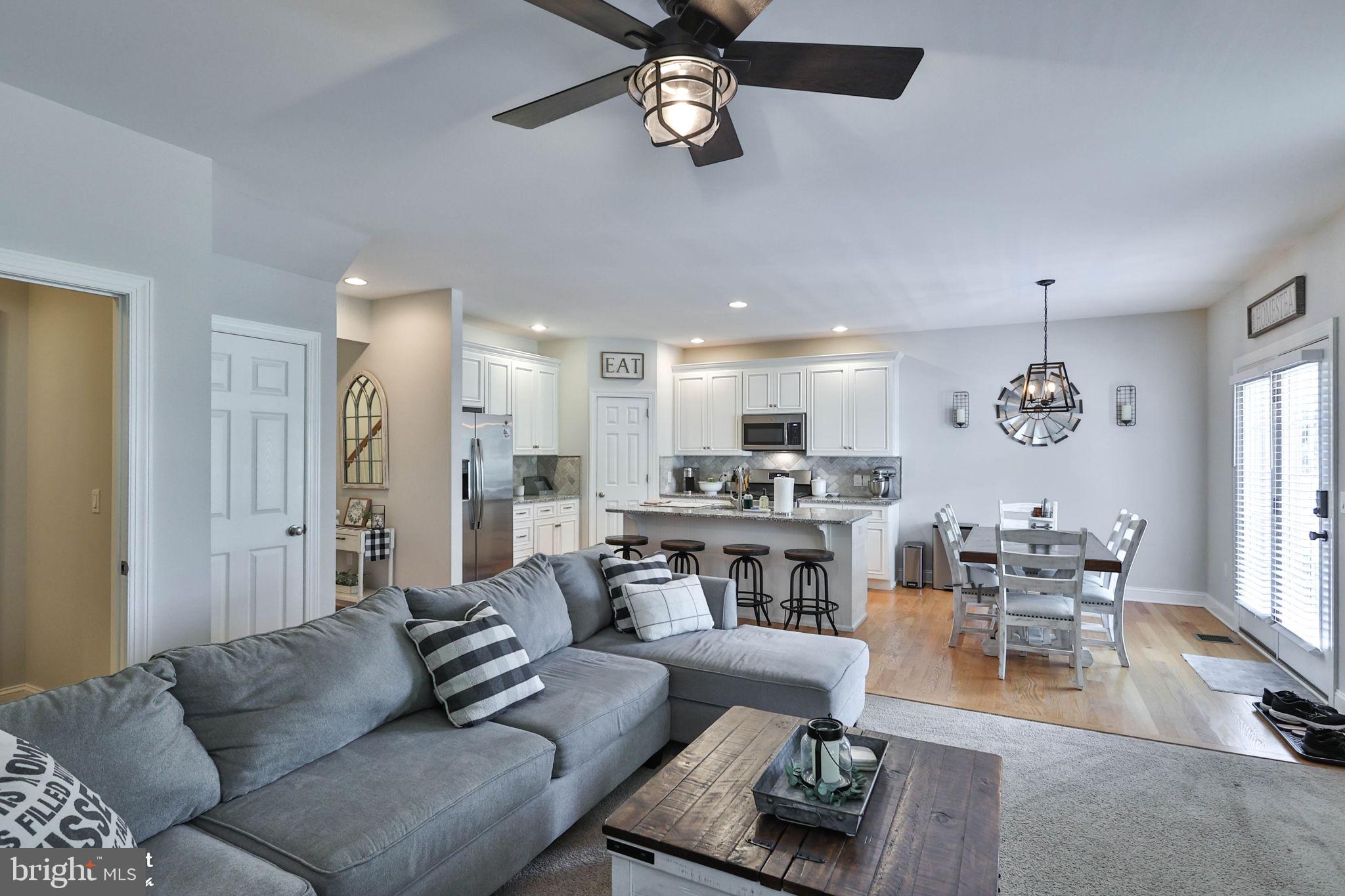 TREETOP ESTATES - Residential