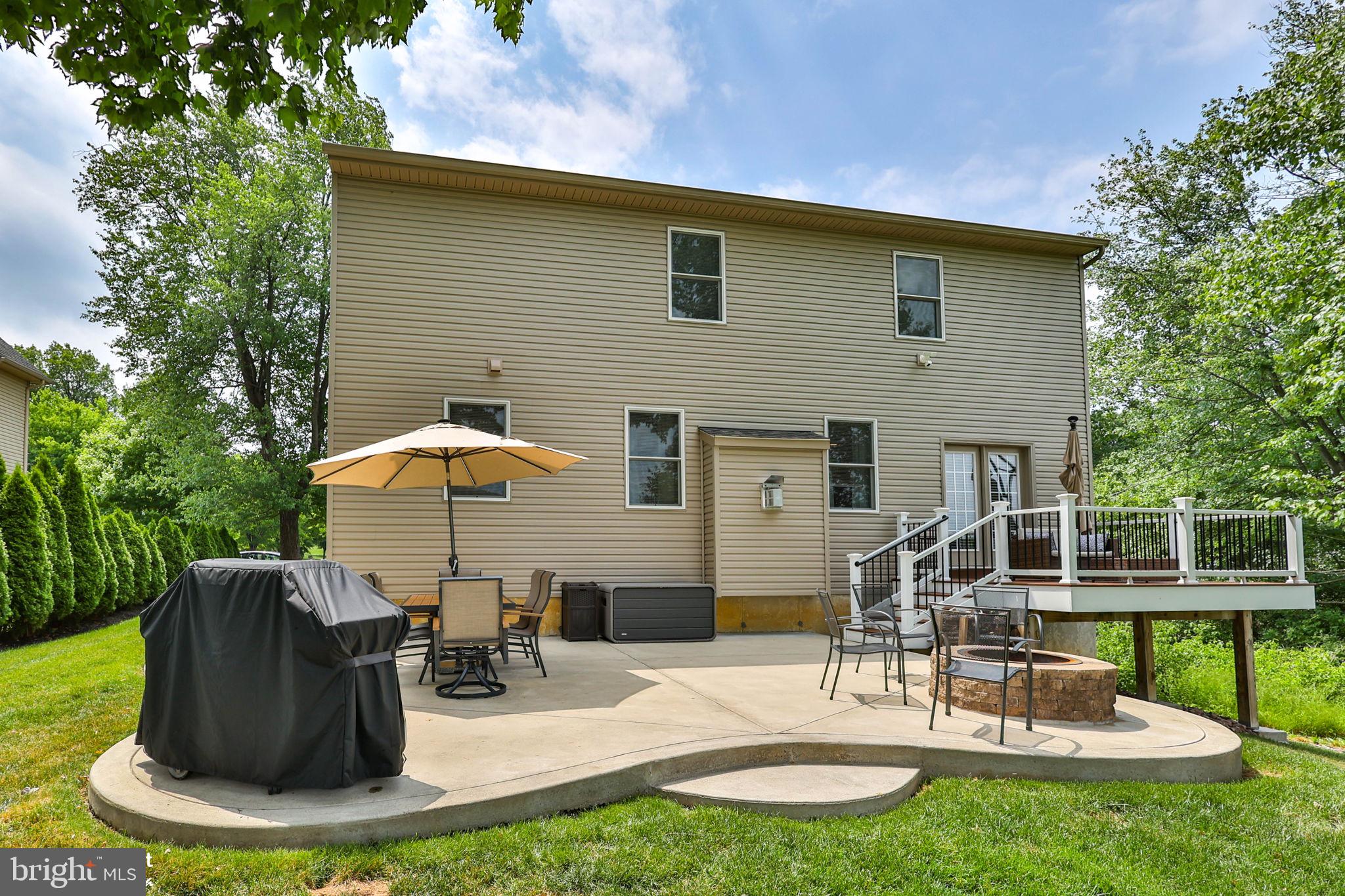 TREETOP ESTATES - Residential