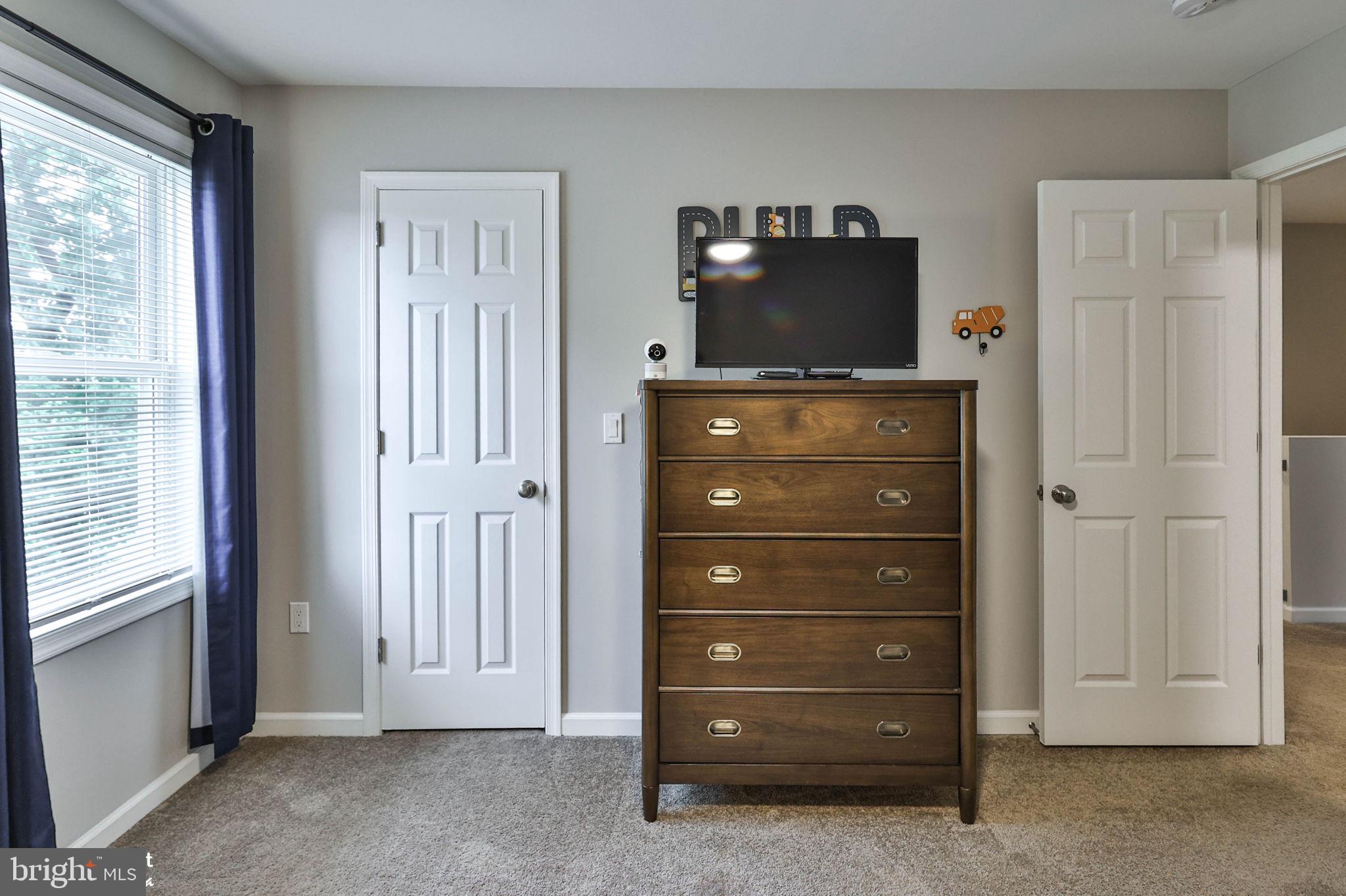 TREETOP ESTATES - Residential