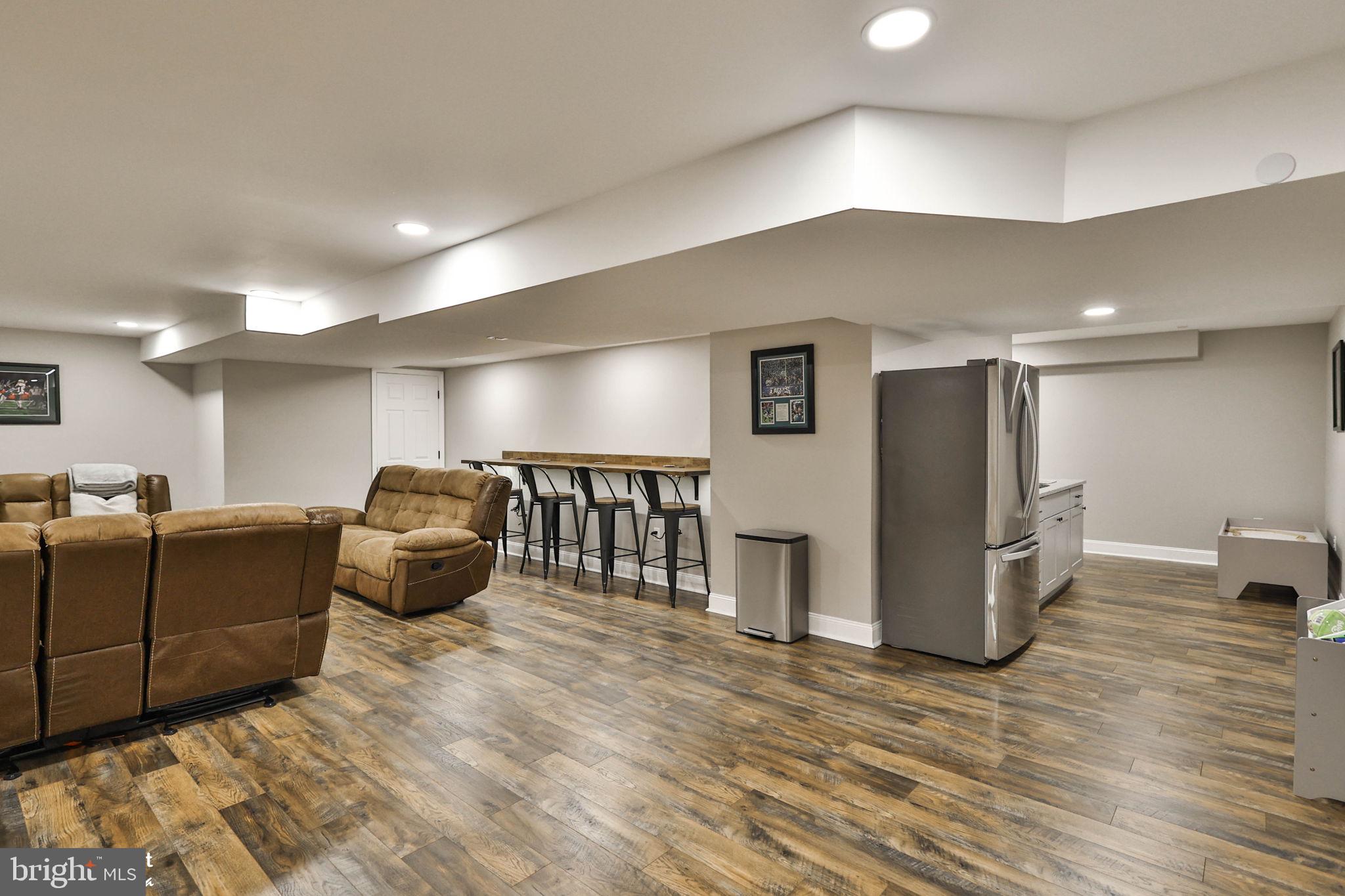 TREETOP ESTATES - Residential