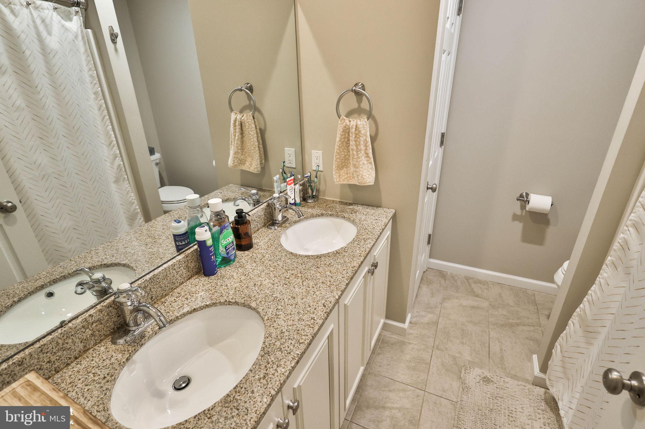 TREETOP ESTATES - Residential