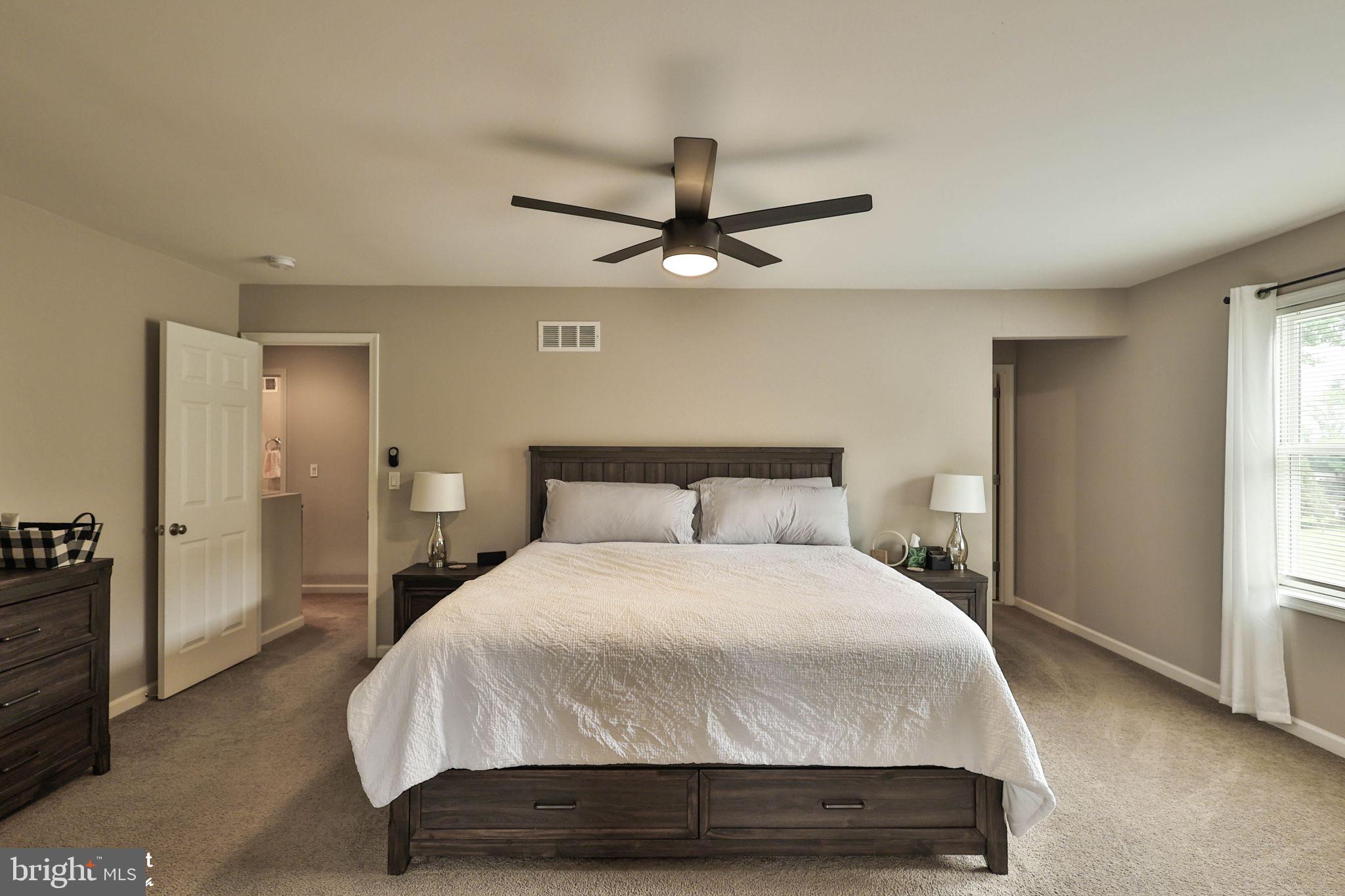 TREETOP ESTATES - Residential