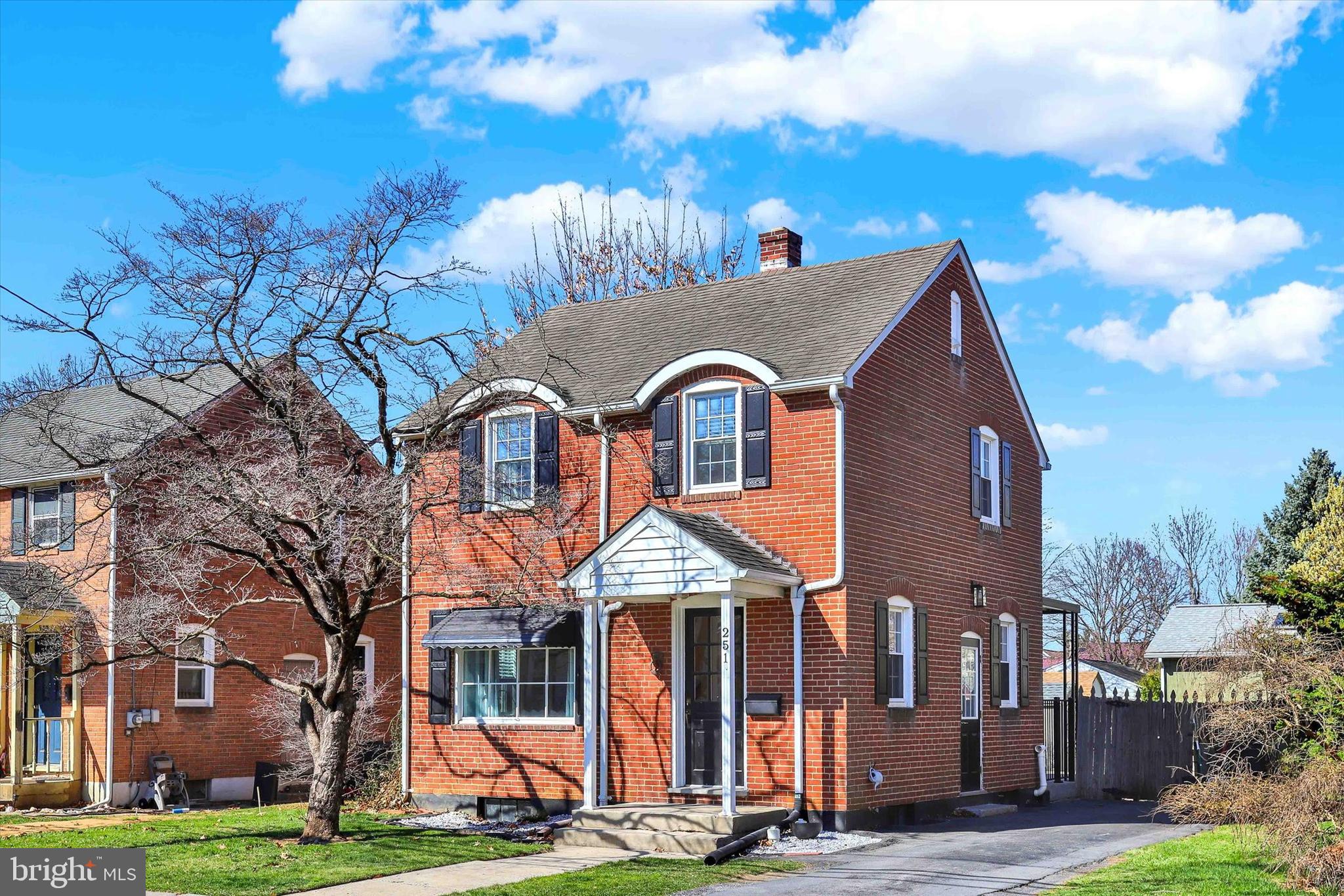 COLDBROOK - Residential