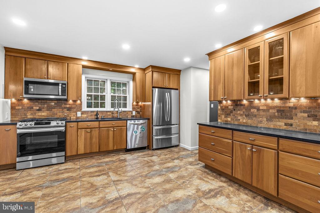 ROCK CREEK HILLS - Residential