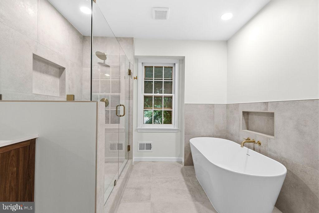 ROCK CREEK HILLS - Residential