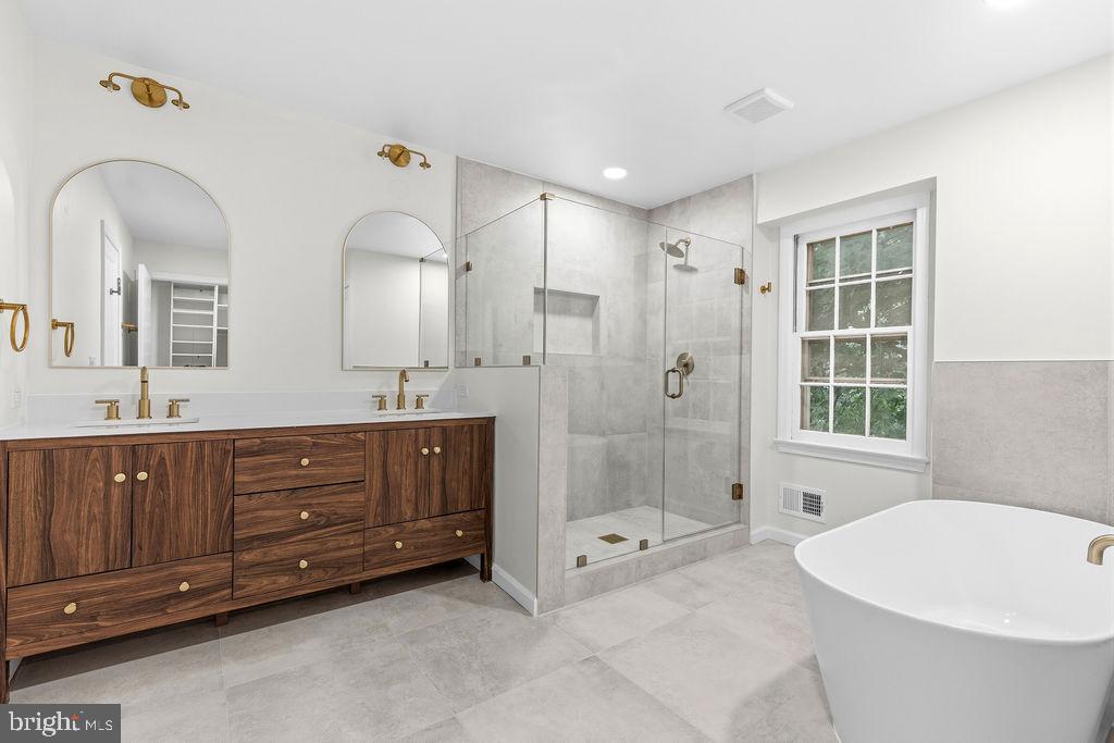ROCK CREEK HILLS - Residential