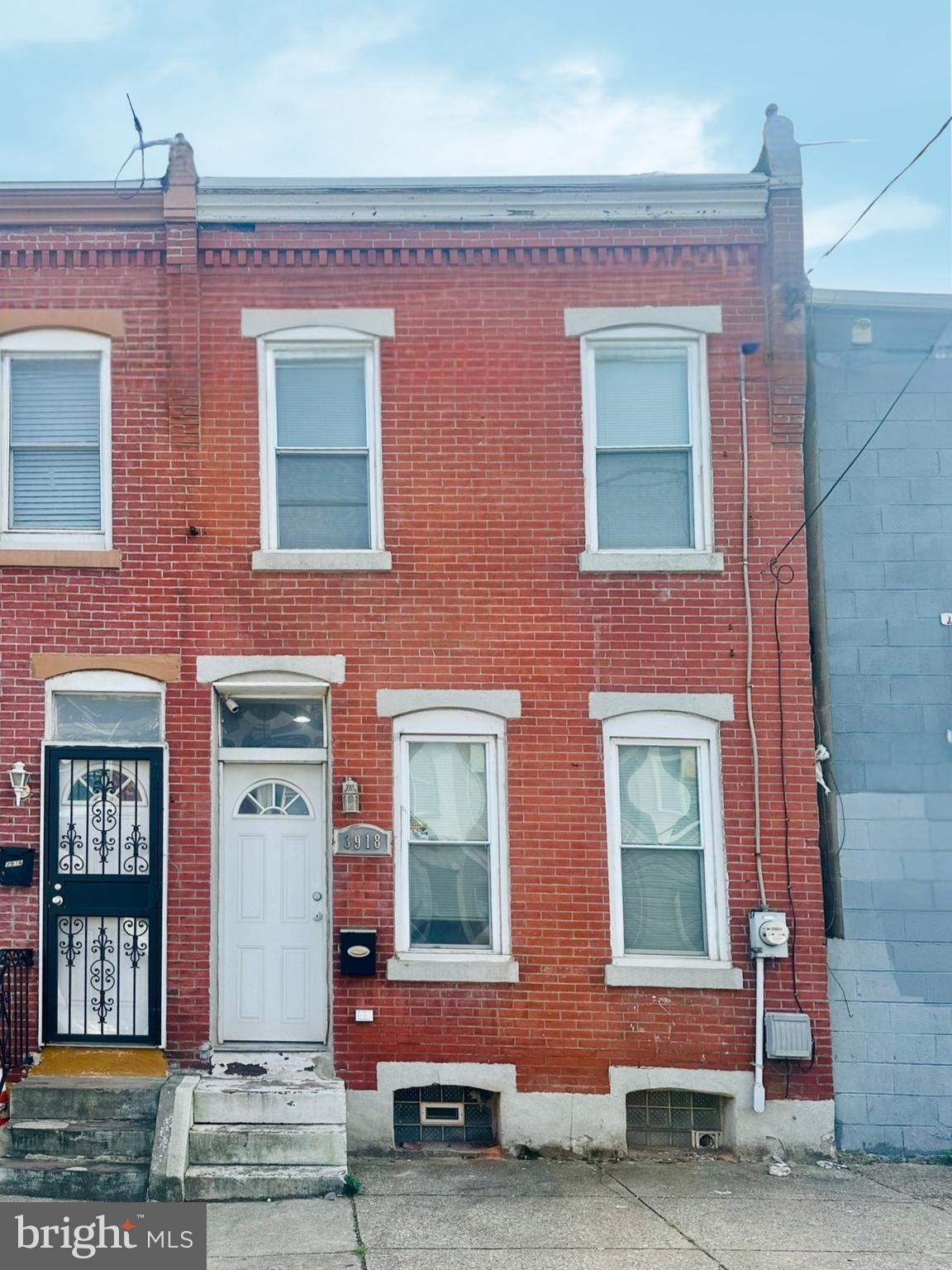 MANTUA - Residential