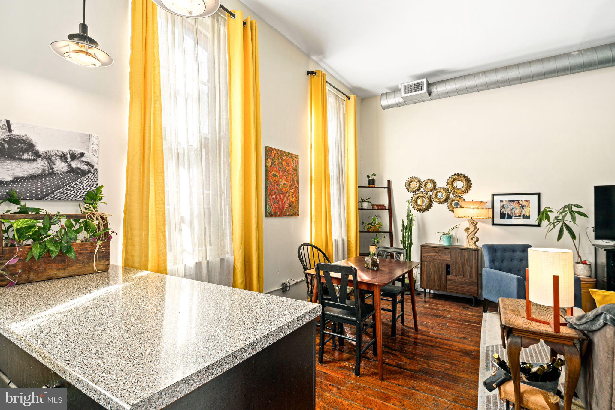 OLD CITY - Residential