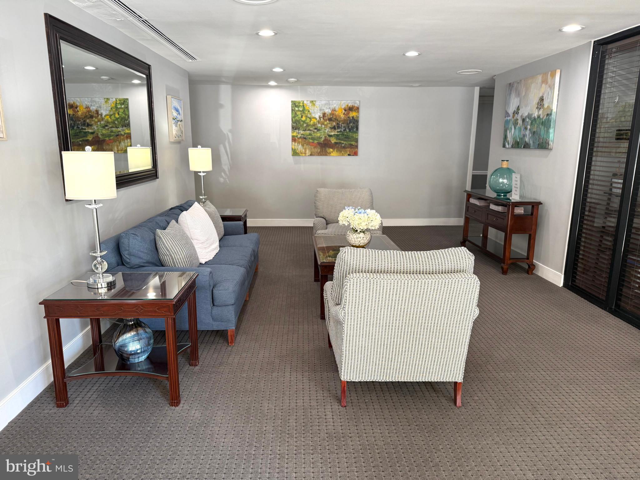 MADISON CONDOMINIUM - Residential