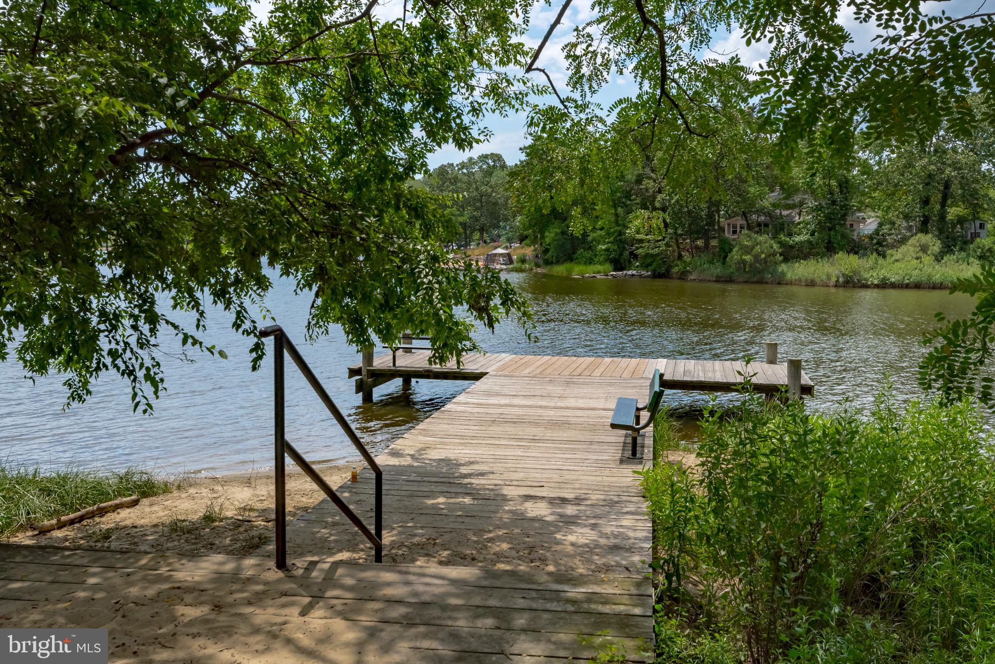 WOODLAND BEACH - Land