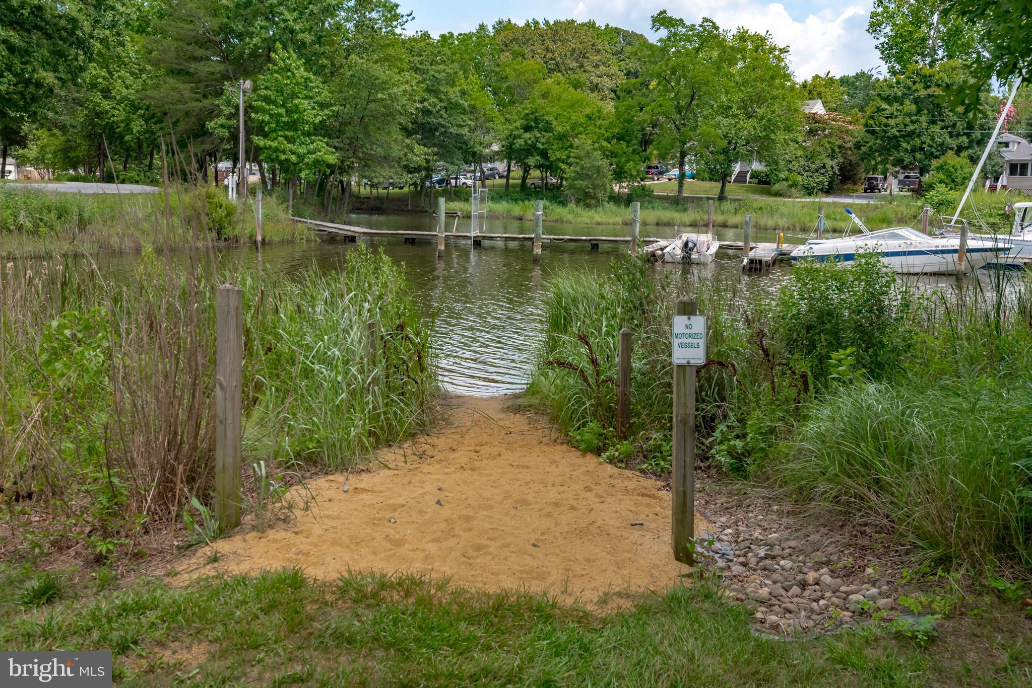 WOODLAND BEACH - Land
