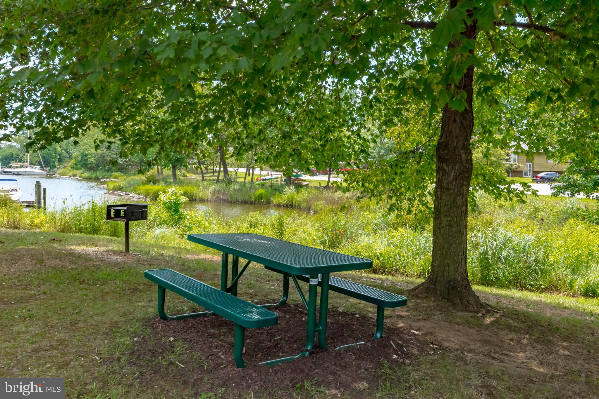 WOODLAND BEACH - Land