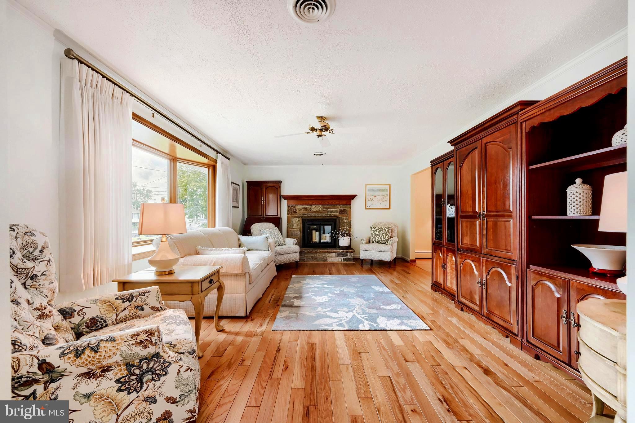 TWIN RIVER BEACH - Residential