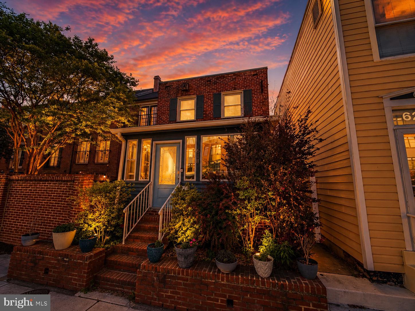 OLD TOWN ALEXANDRIA - Residential Lease