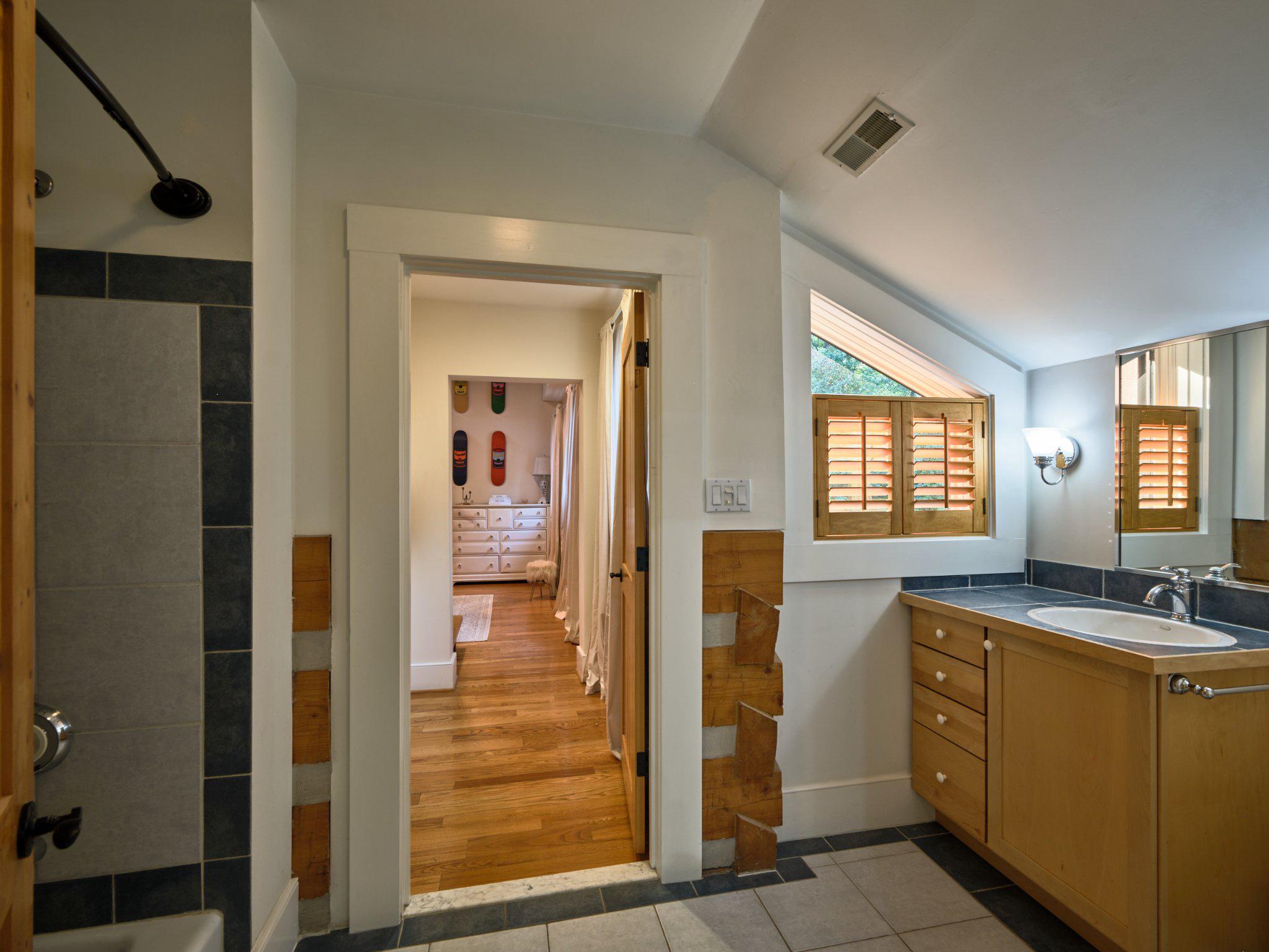 CHAUTAUQUA - Residential