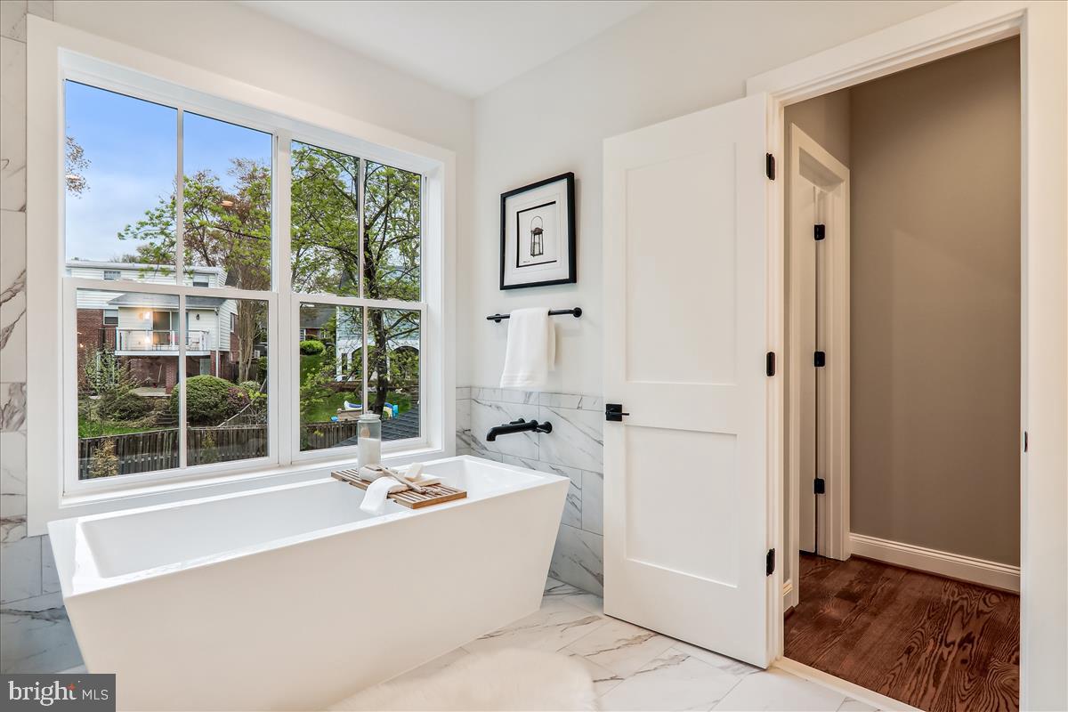 GARRETT PARK ESTATES - Residential