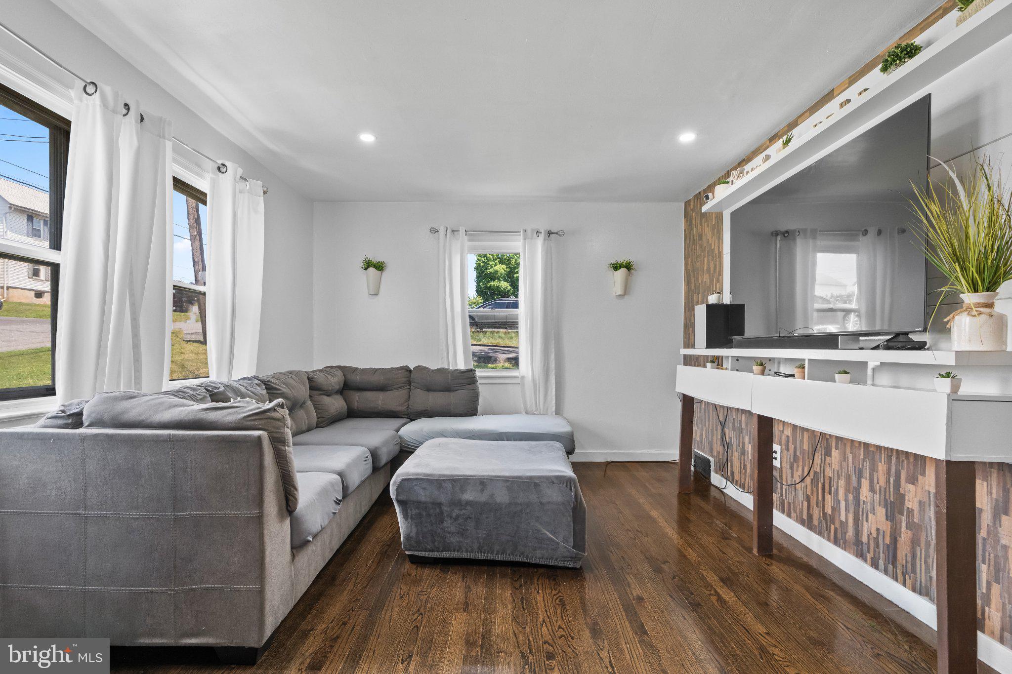 NOT IN A DEVELOP. - Residential