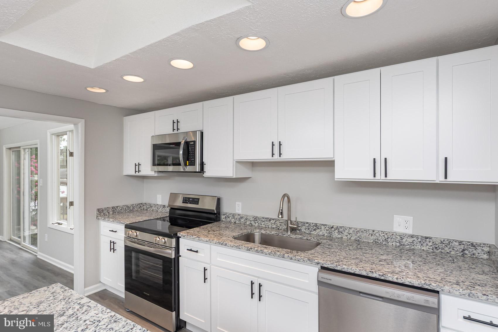RUMSEY ISLAND - Residential