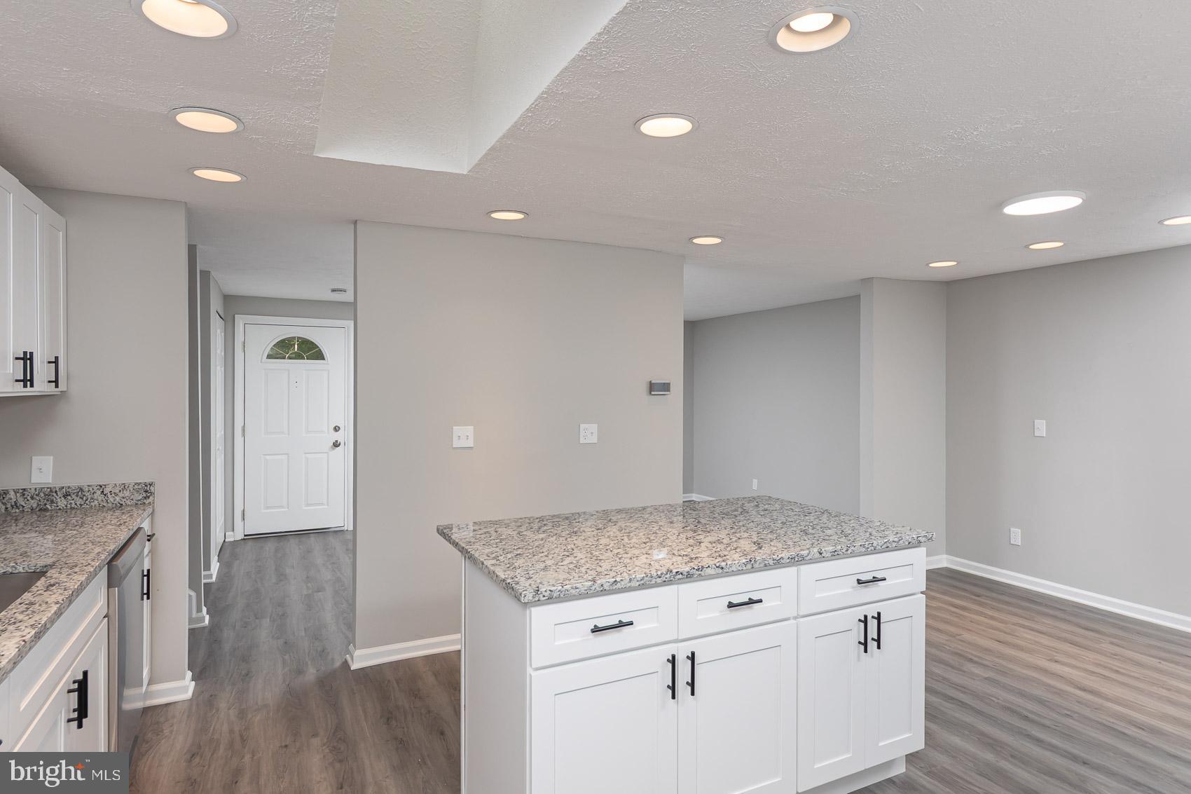RUMSEY ISLAND - Residential