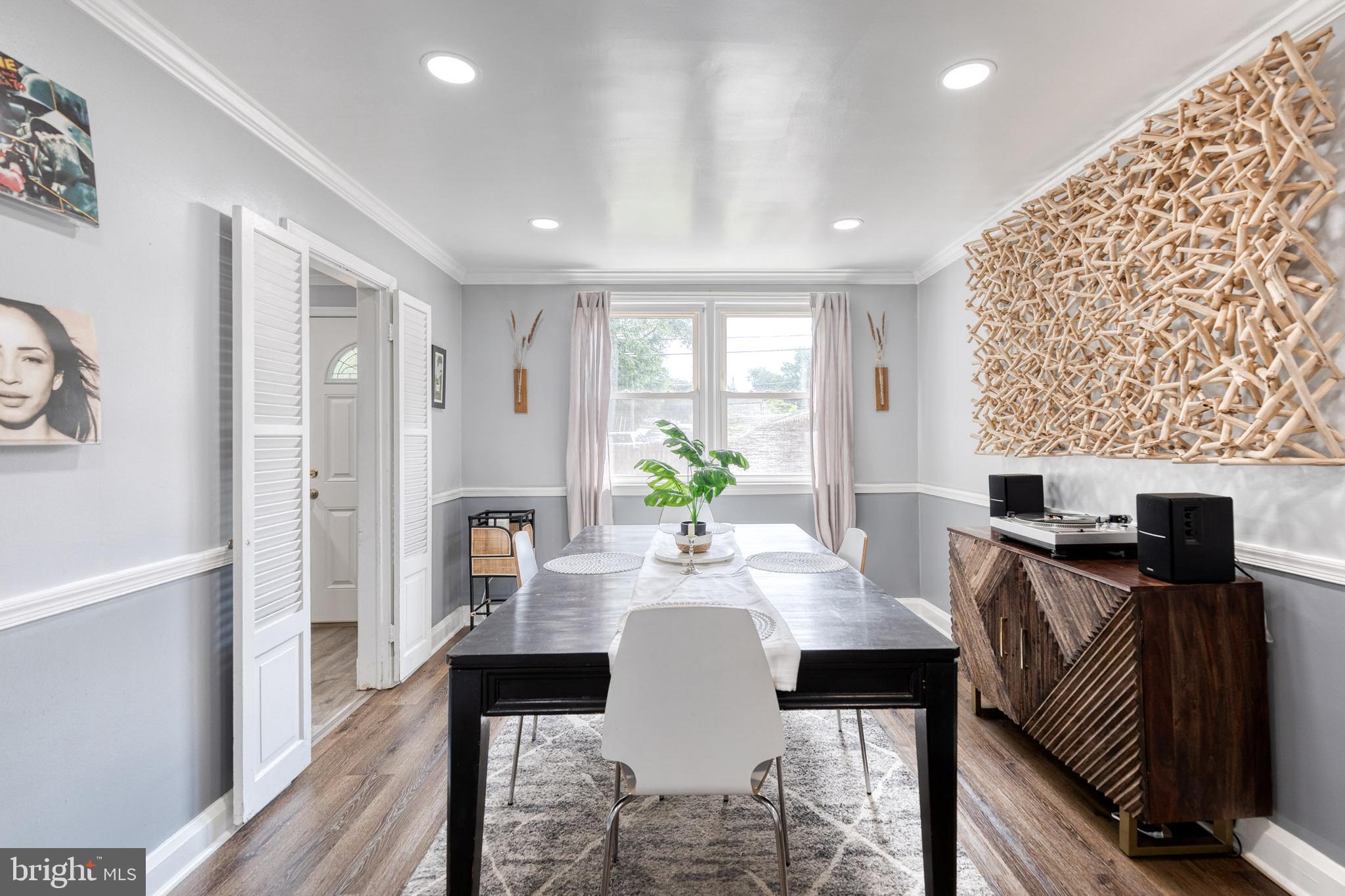 CHINQUAPIN PARK - Residential