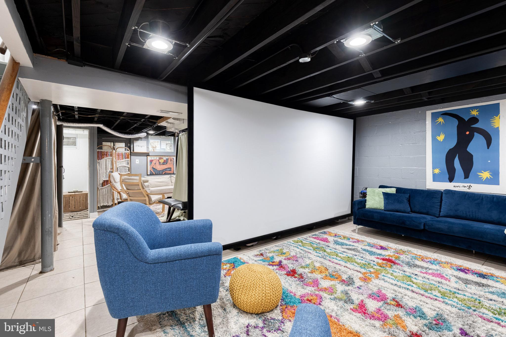 CHINQUAPIN PARK - Residential