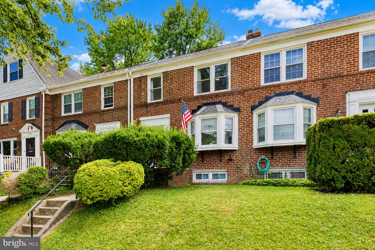 CHINQUAPIN PARK - Residential