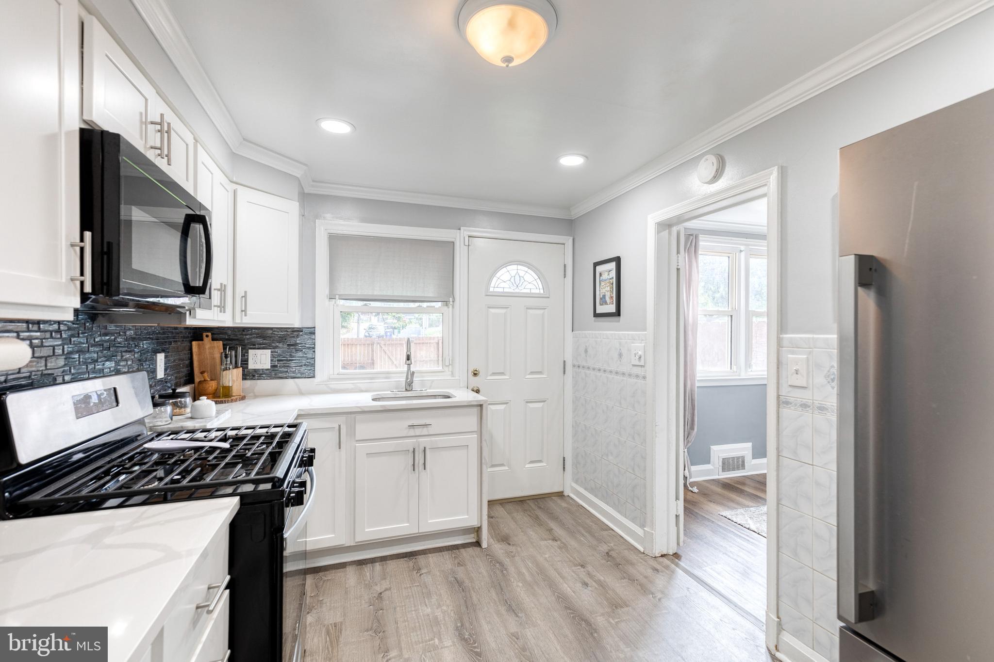 CHINQUAPIN PARK - Residential