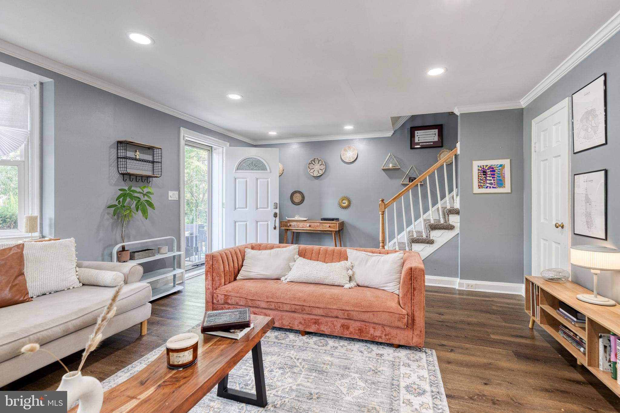 CHINQUAPIN PARK - Residential