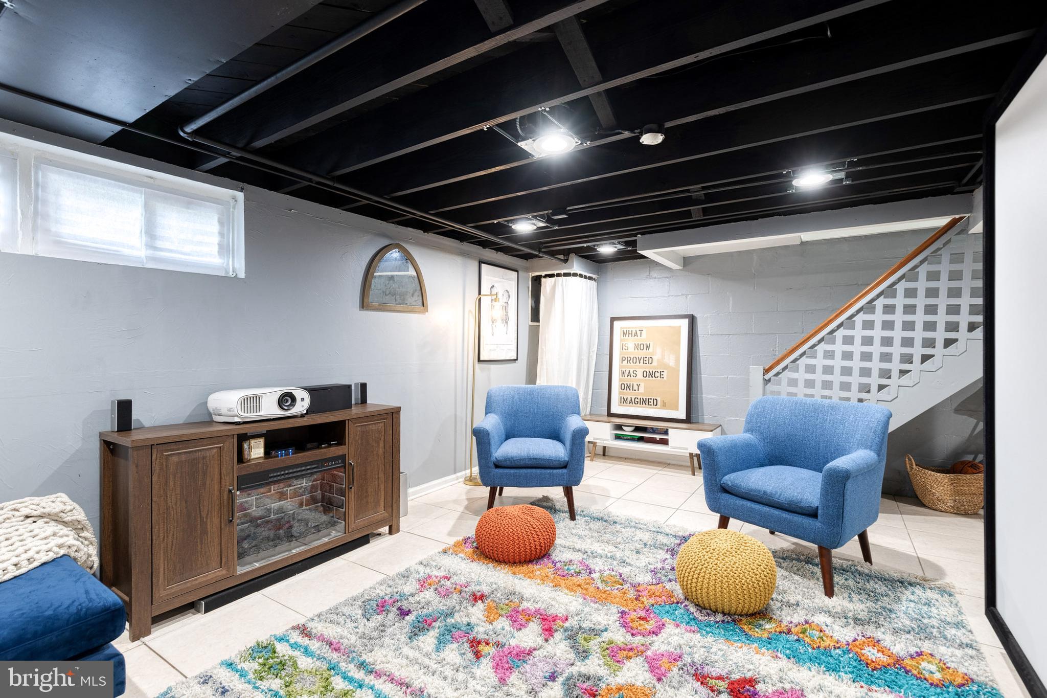 CHINQUAPIN PARK - Residential