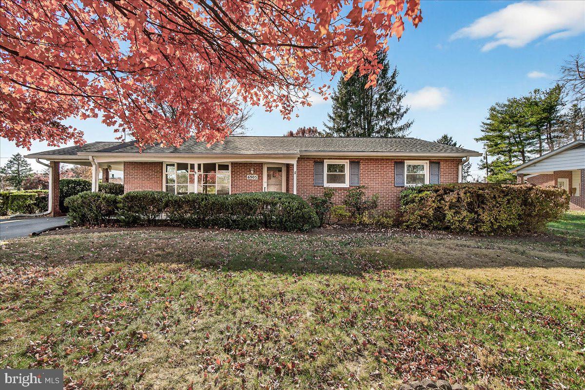 OFFER DEADLINE 11/17/25 at NOON!!! Welcome Home! This lovely 3 bed 1 and a 1/2 bath is waiting for it's new owner. Not many  single family homes in Frederick under 400K.  Freshly painted and spruced up.  Gleaming Hardwood floors throughout. Huge Backyard for entertaining.  Huge basement that's ready for your own touches. This wonderful  community is  known for its pool, park, ballfields and clubhouse, all with No City Taxes.  New Roof put on in 2015.