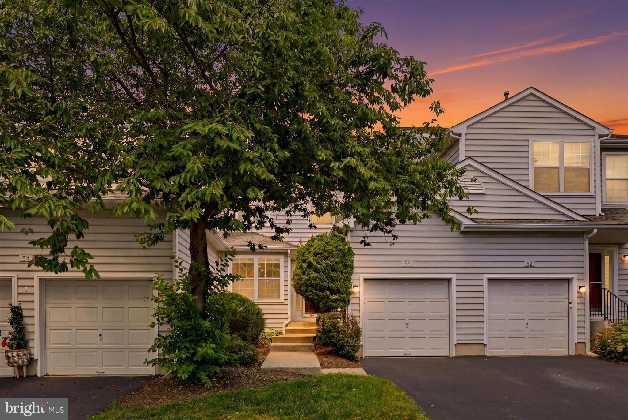 THORNHILL - Residential
