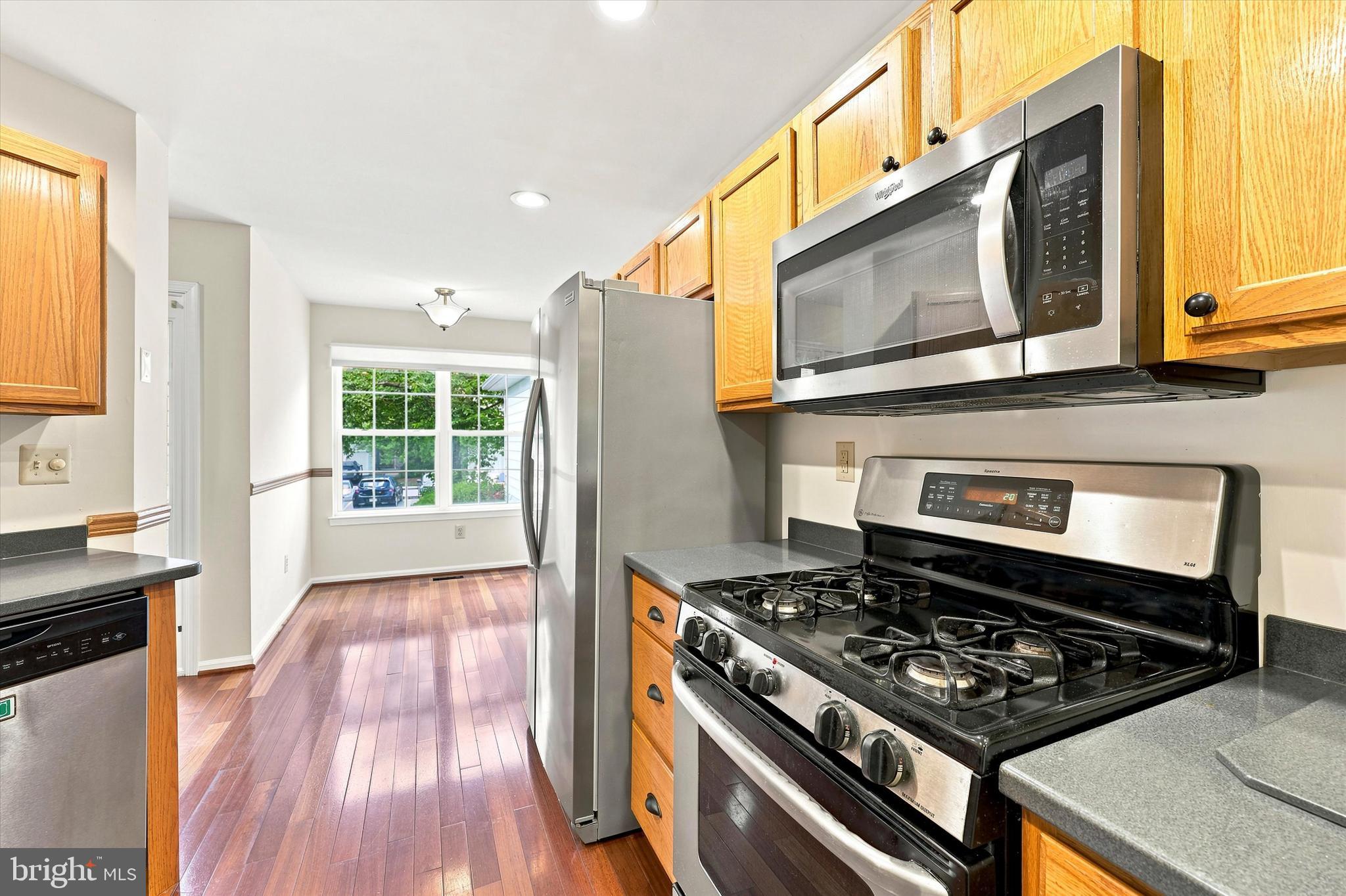 THORNHILL - Residential