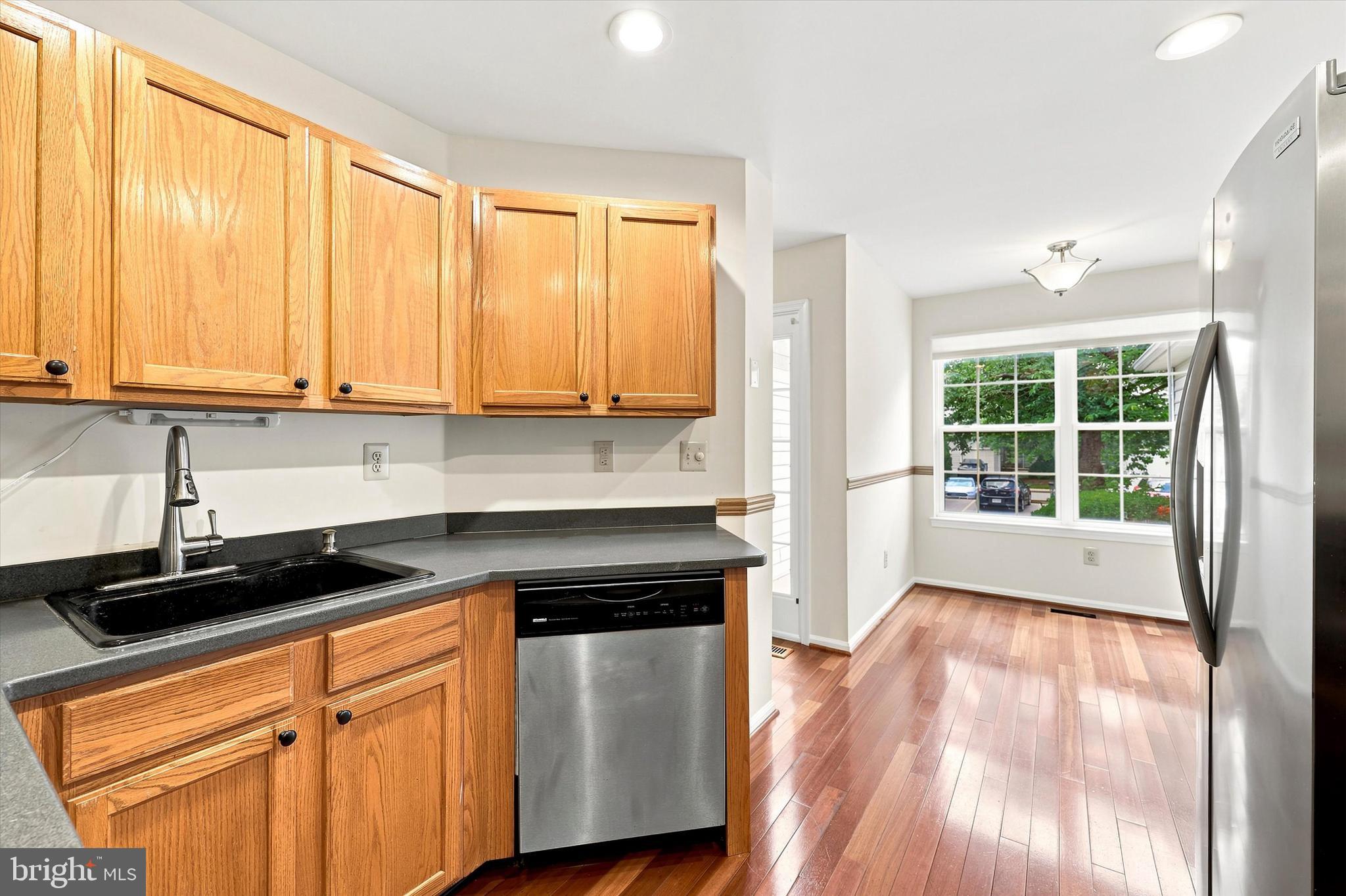 THORNHILL - Residential