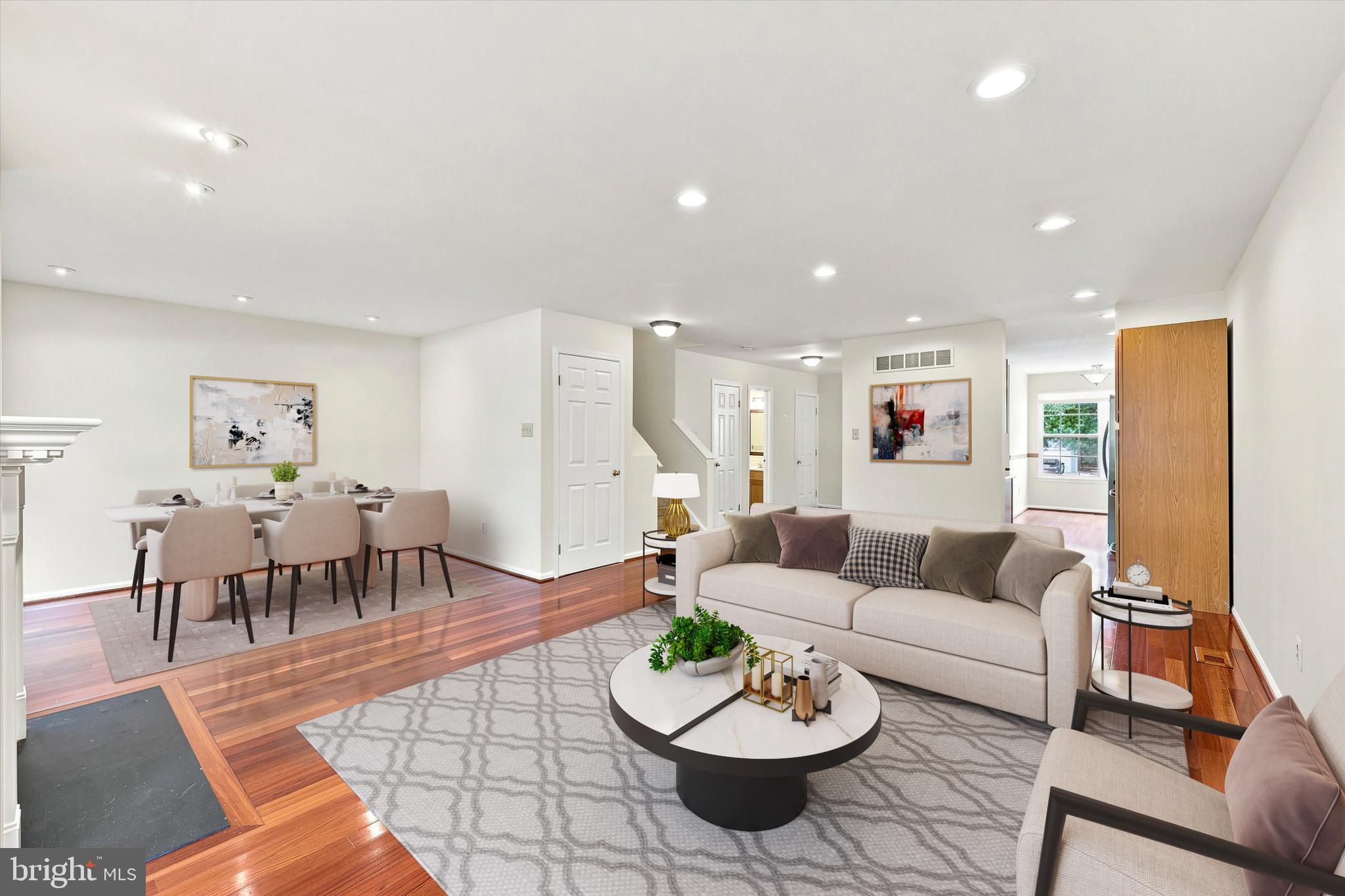 THORNHILL - Residential