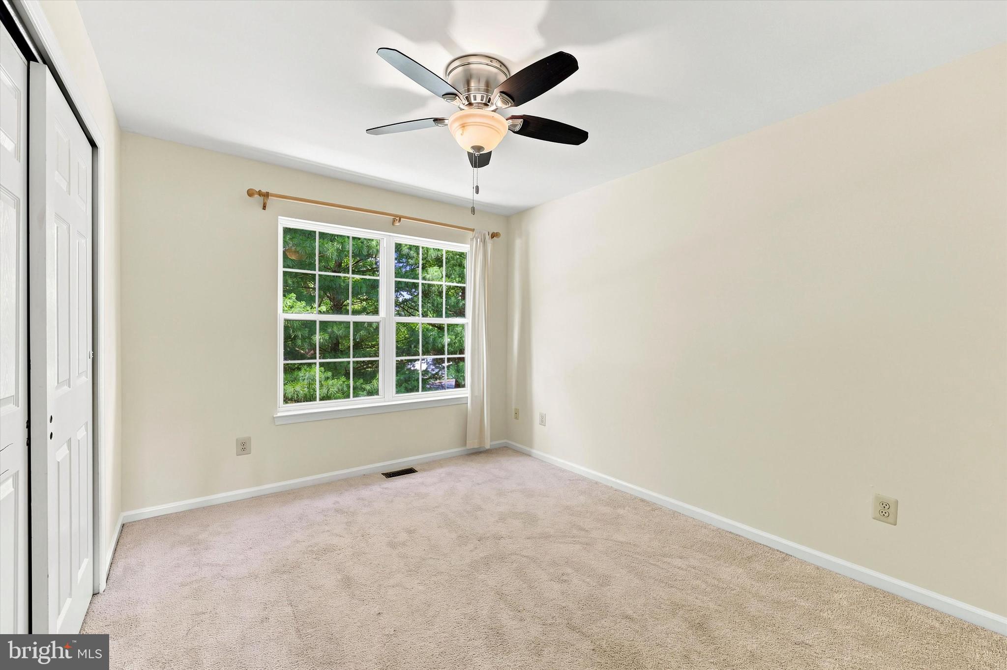 THORNHILL - Residential