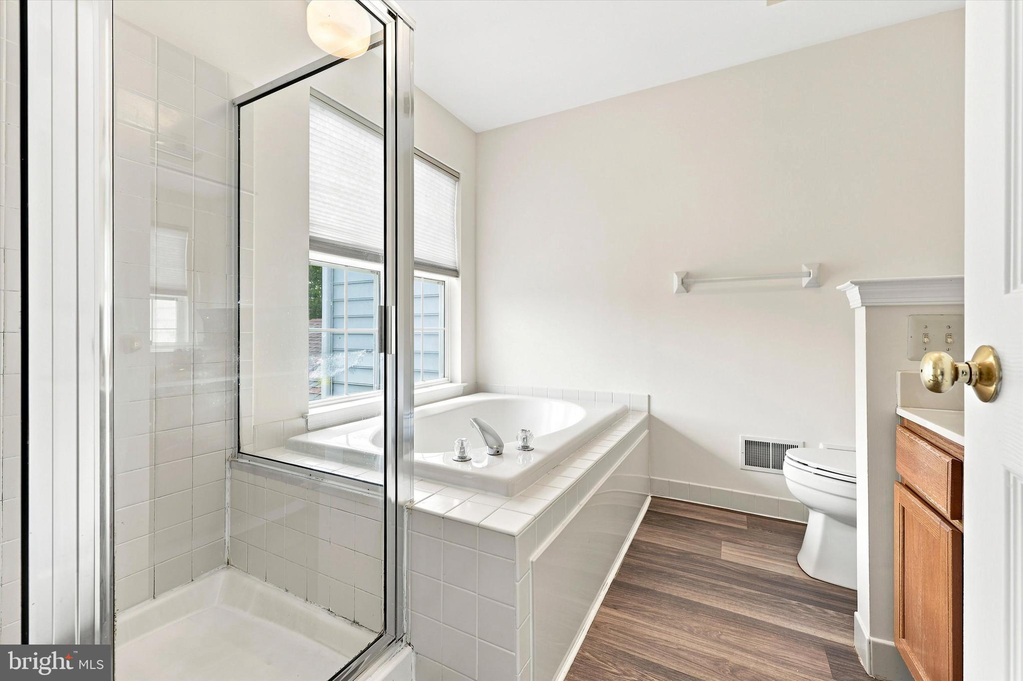 THORNHILL - Residential