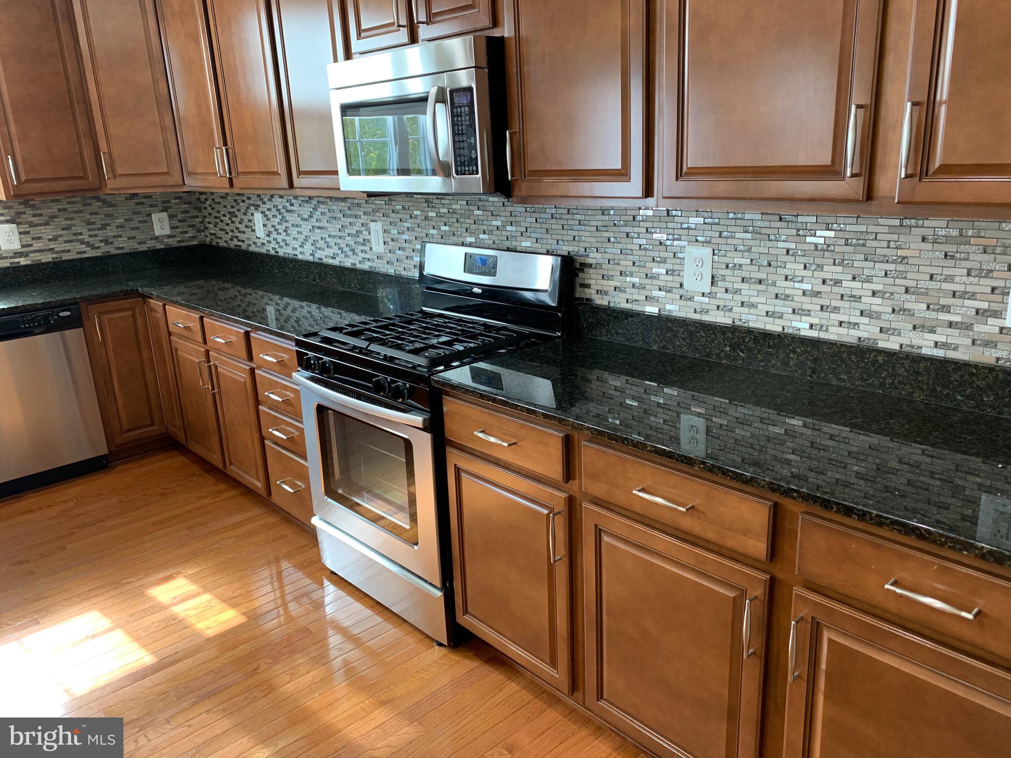PORT POTOMAC - Residential Lease