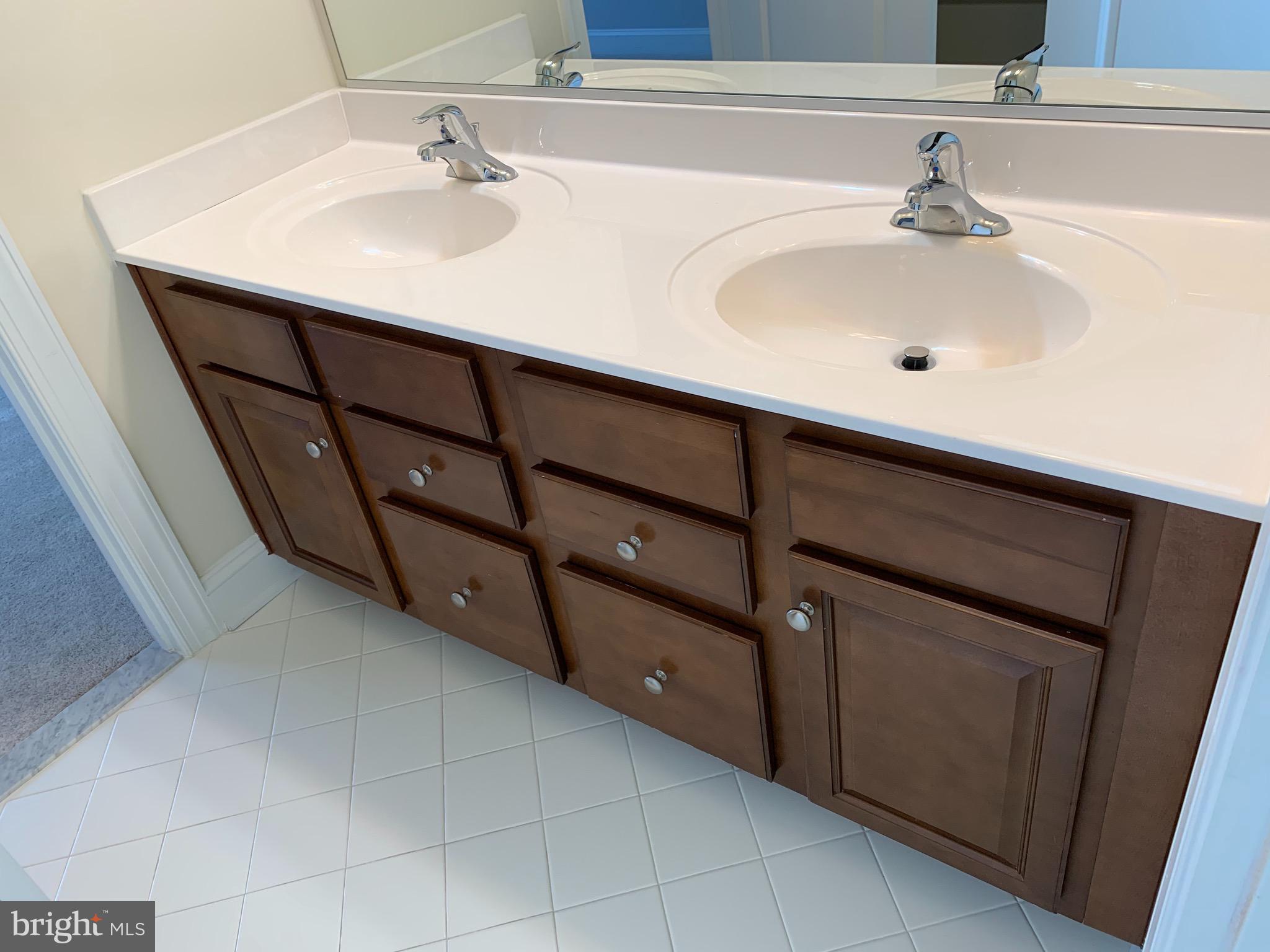 PORT POTOMAC - Residential Lease