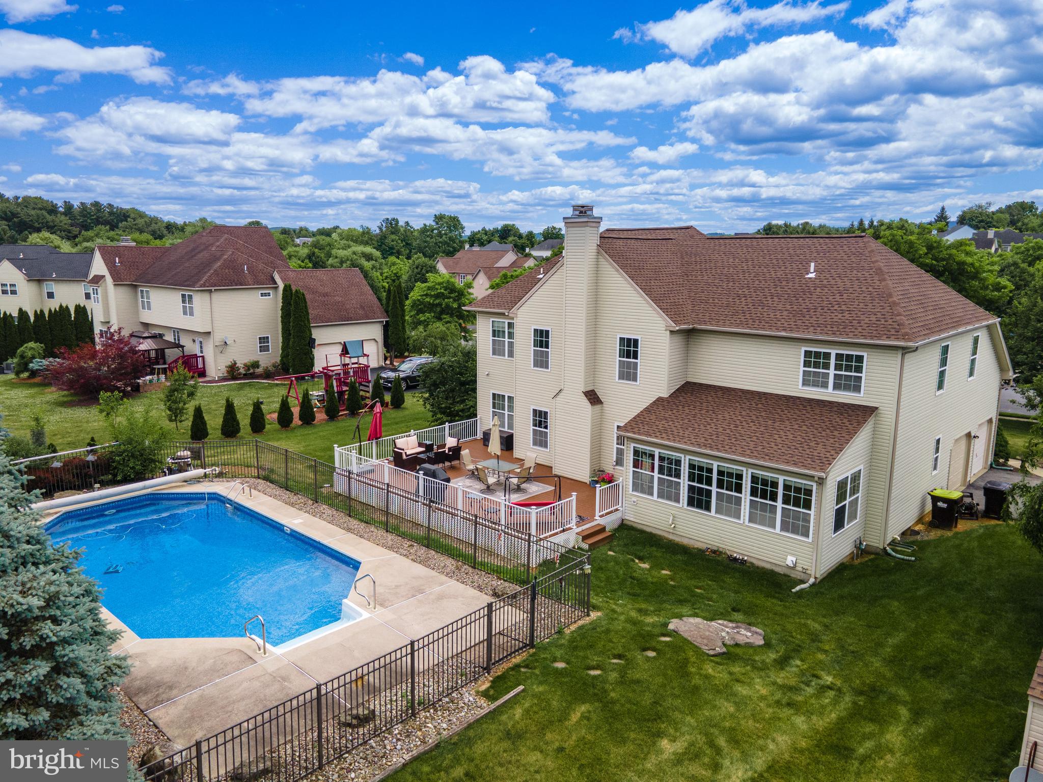 LAKE VIEW ESTATES - Residential