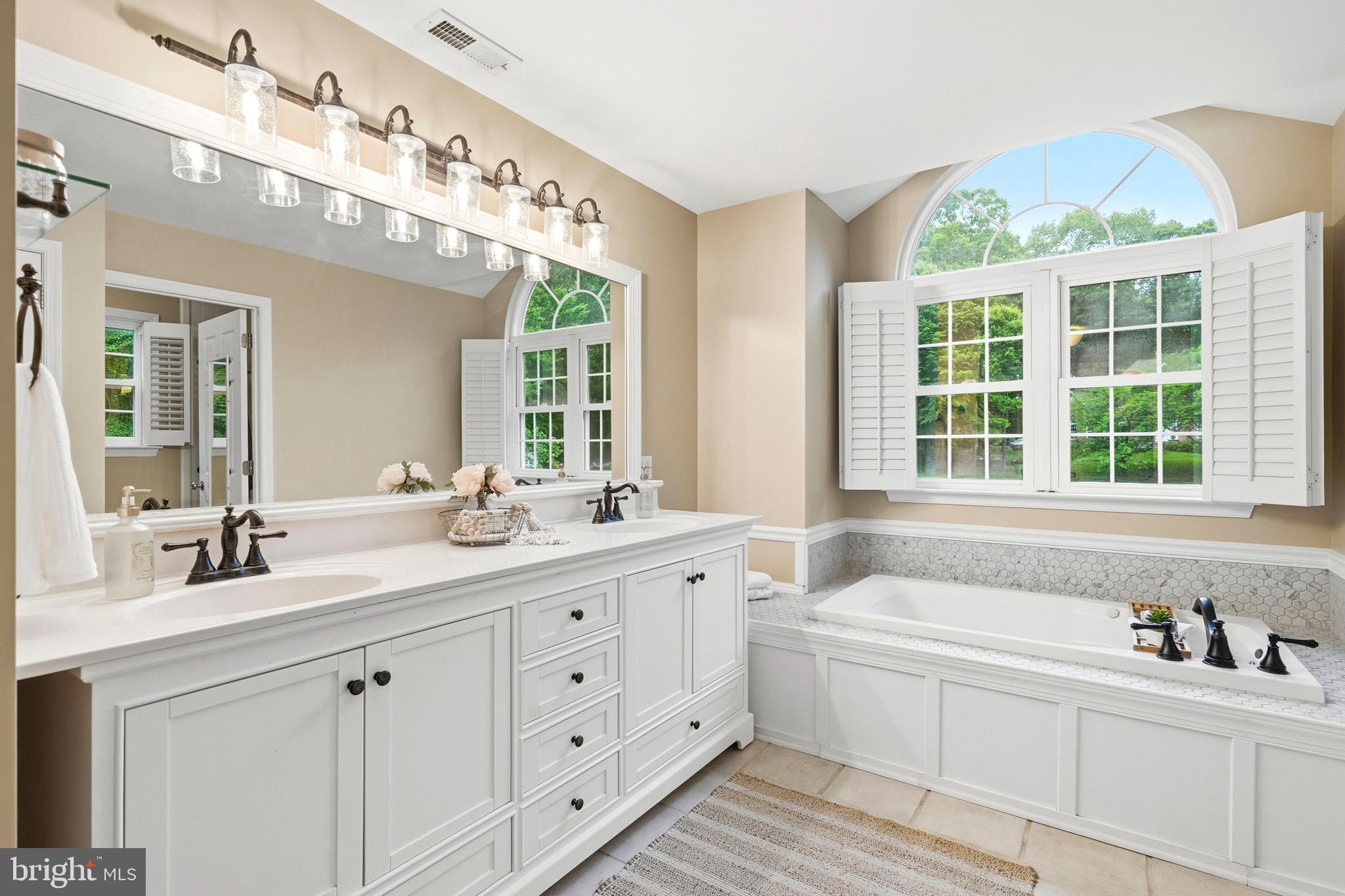 OLD HICKORY - Residential