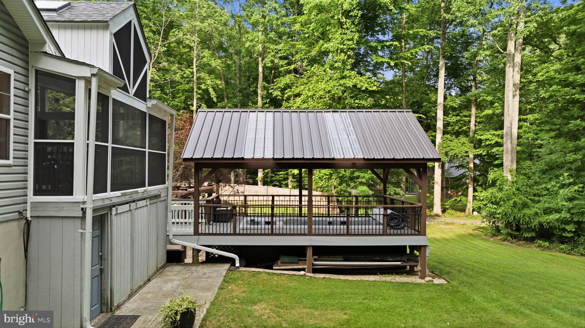 OLD HICKORY - Residential