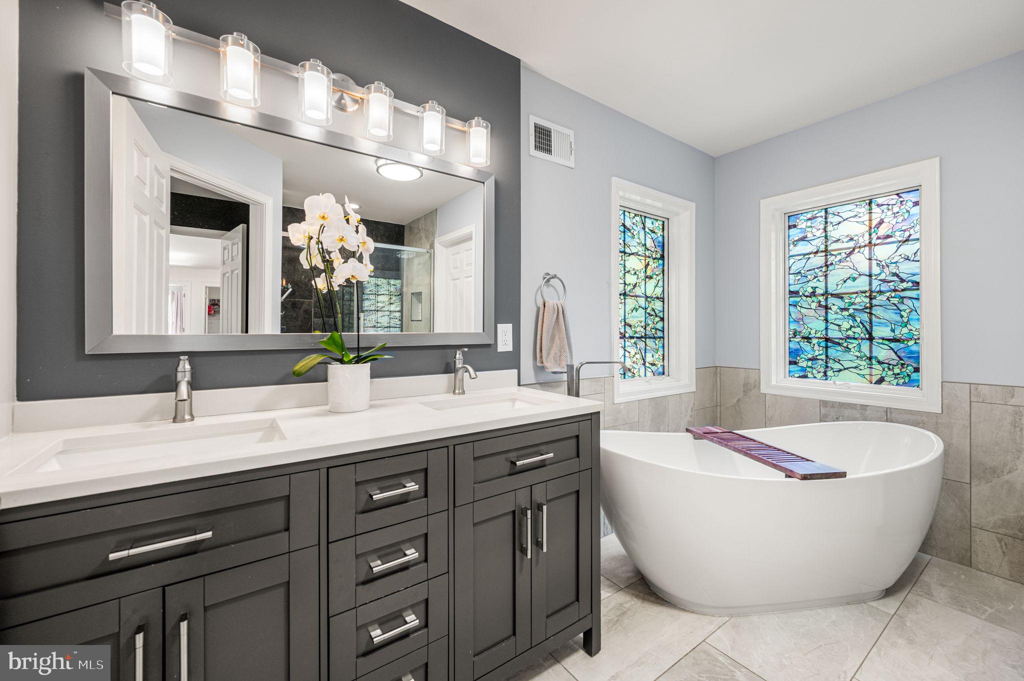 VALLEY HILLS - Residential