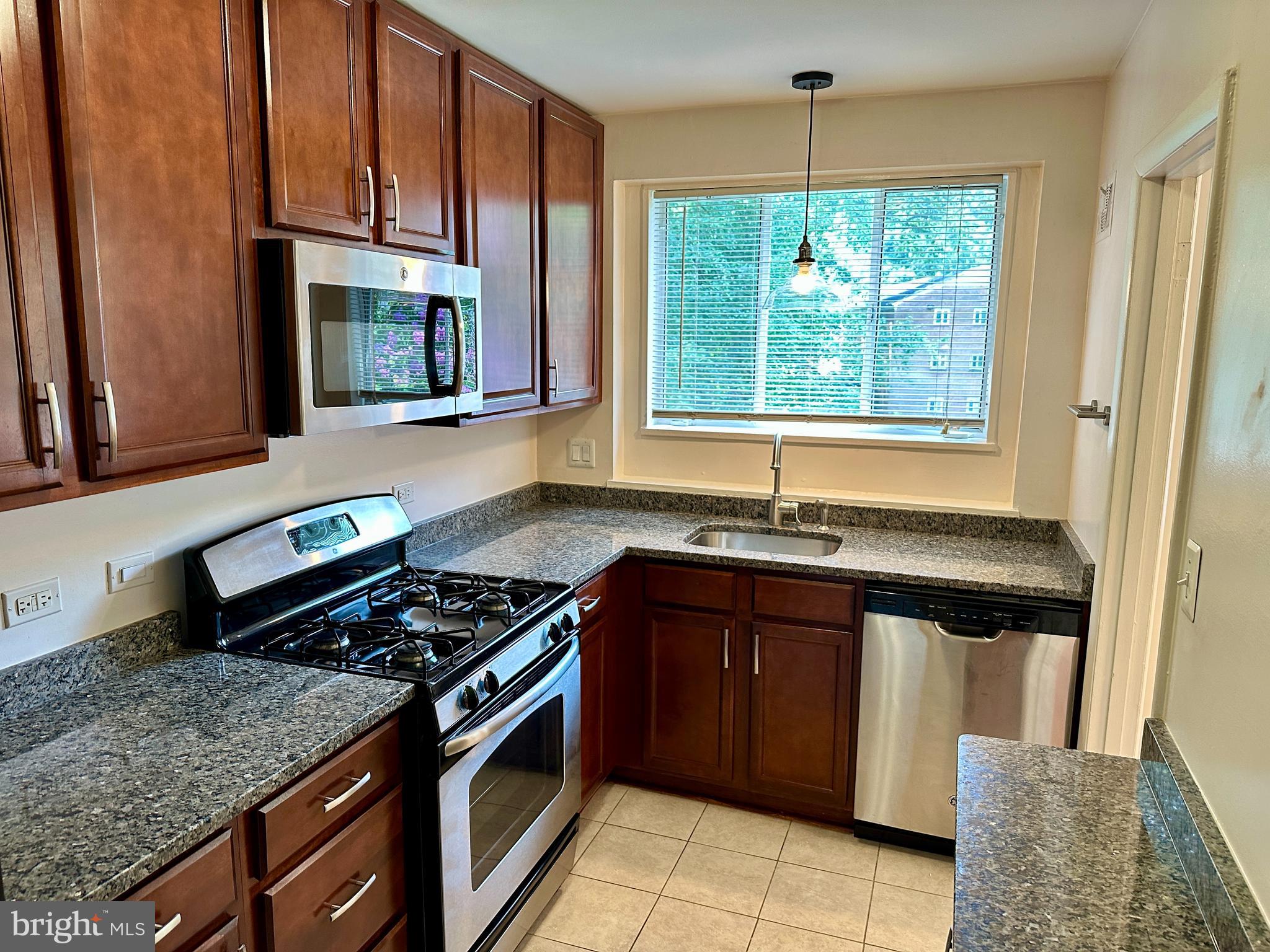 NORTH BETHESDA - Residential Lease