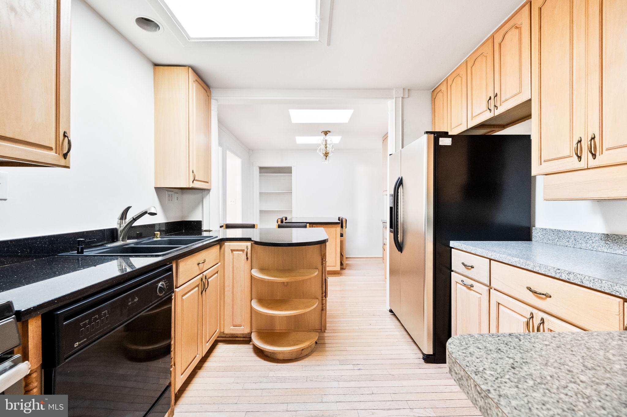 HILLBROOK - Residential