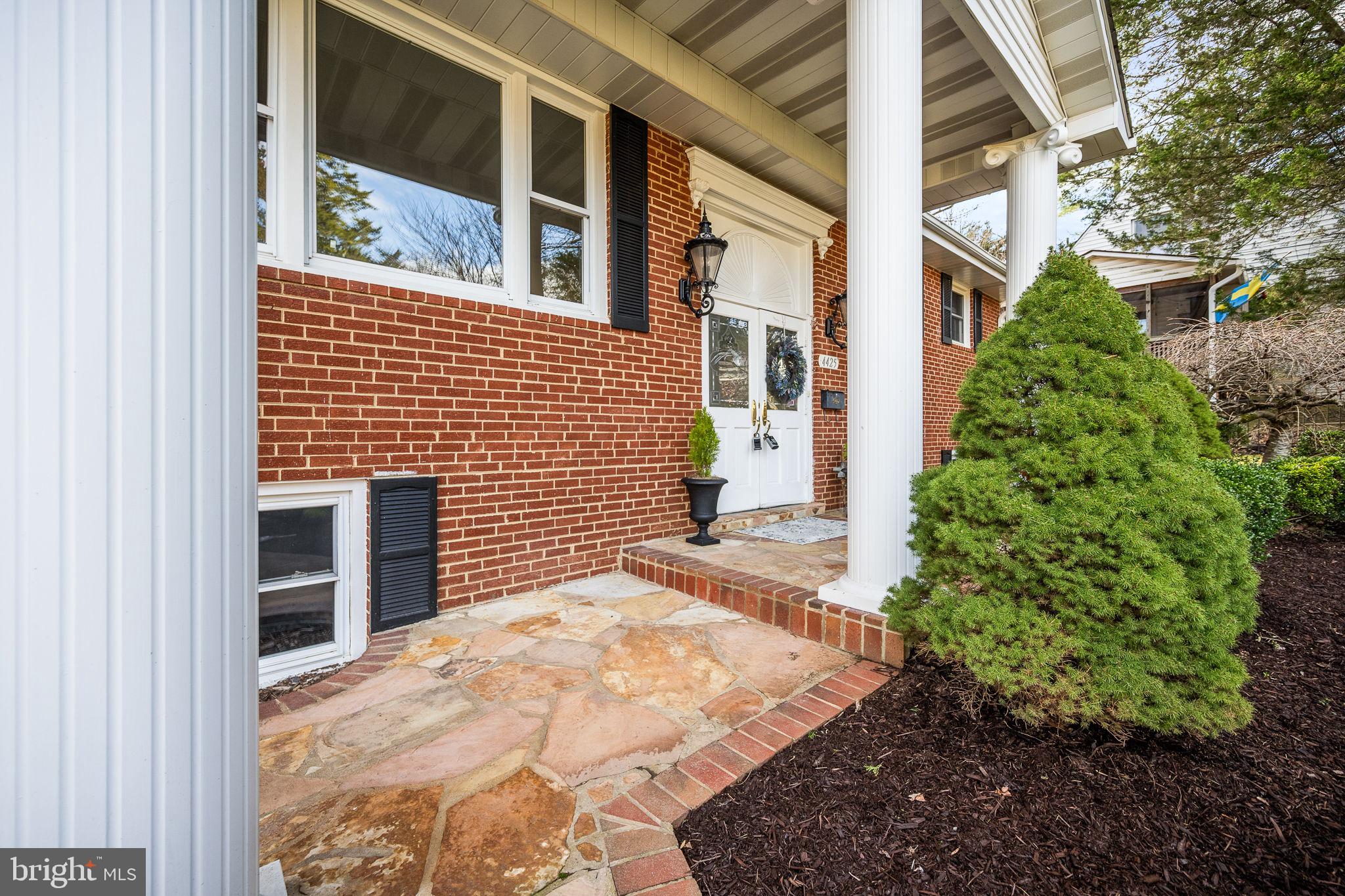 HILLBROOK - Residential